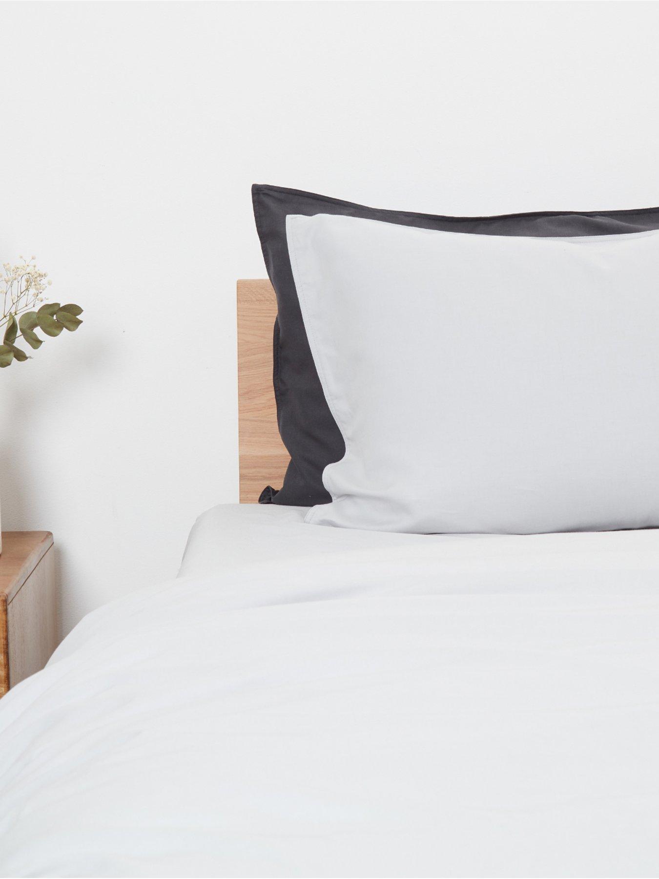 Image 3 of 6 of Panda London Panda Earth Bamboo &amp; French Linen Fitted Sheet - Grey