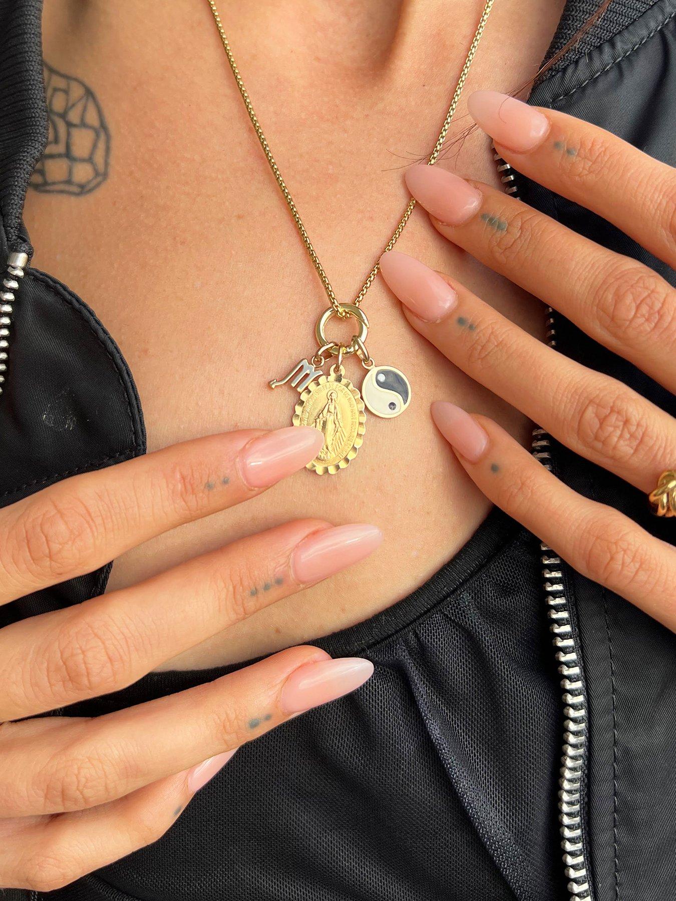 Image 4 of 5 of Seol + Gold Rounded Box Chain 16-18" - Gold