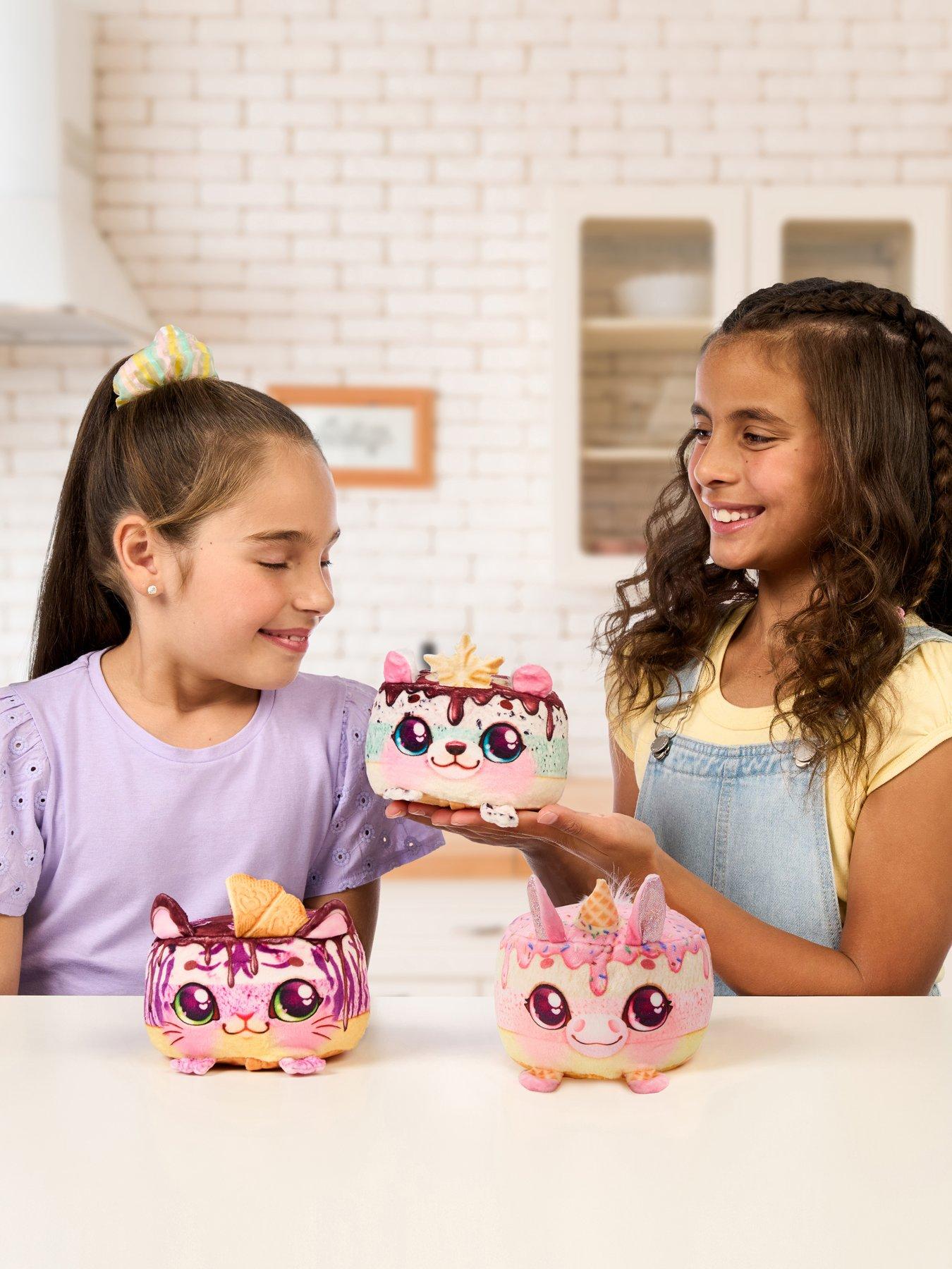 Image 3 of 7 of Cookeez Makery Freezy Cakez Playset