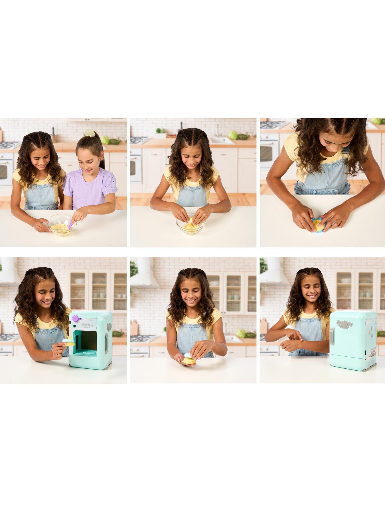 Image 5 of 7 of Cookeez Makery Freezy Cakez Playset