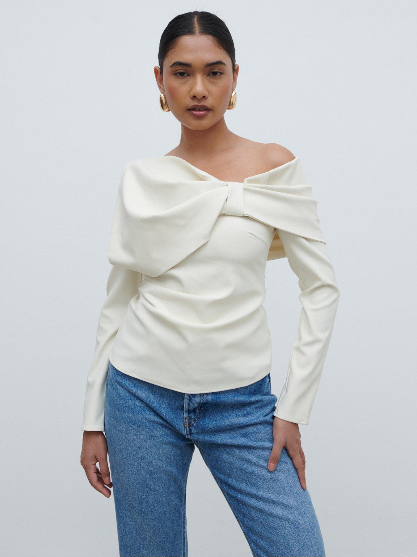 undefined Naomi Exaggerated Bow Top - Cream