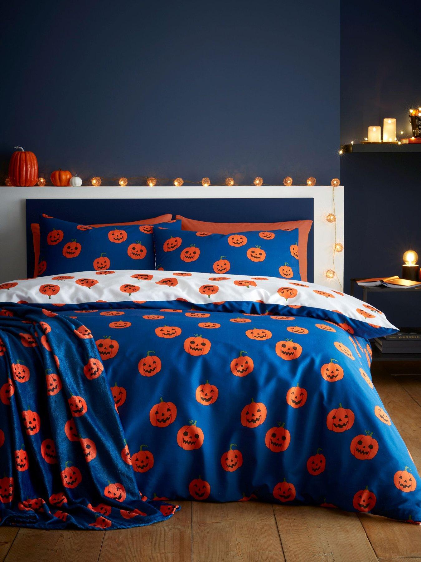 Catherine Lansfield Unisex Navy Halloween Pumpkins Cosy Fleece Blanket Throw In | Size: 130 Cm X 170 Cm - Image 3