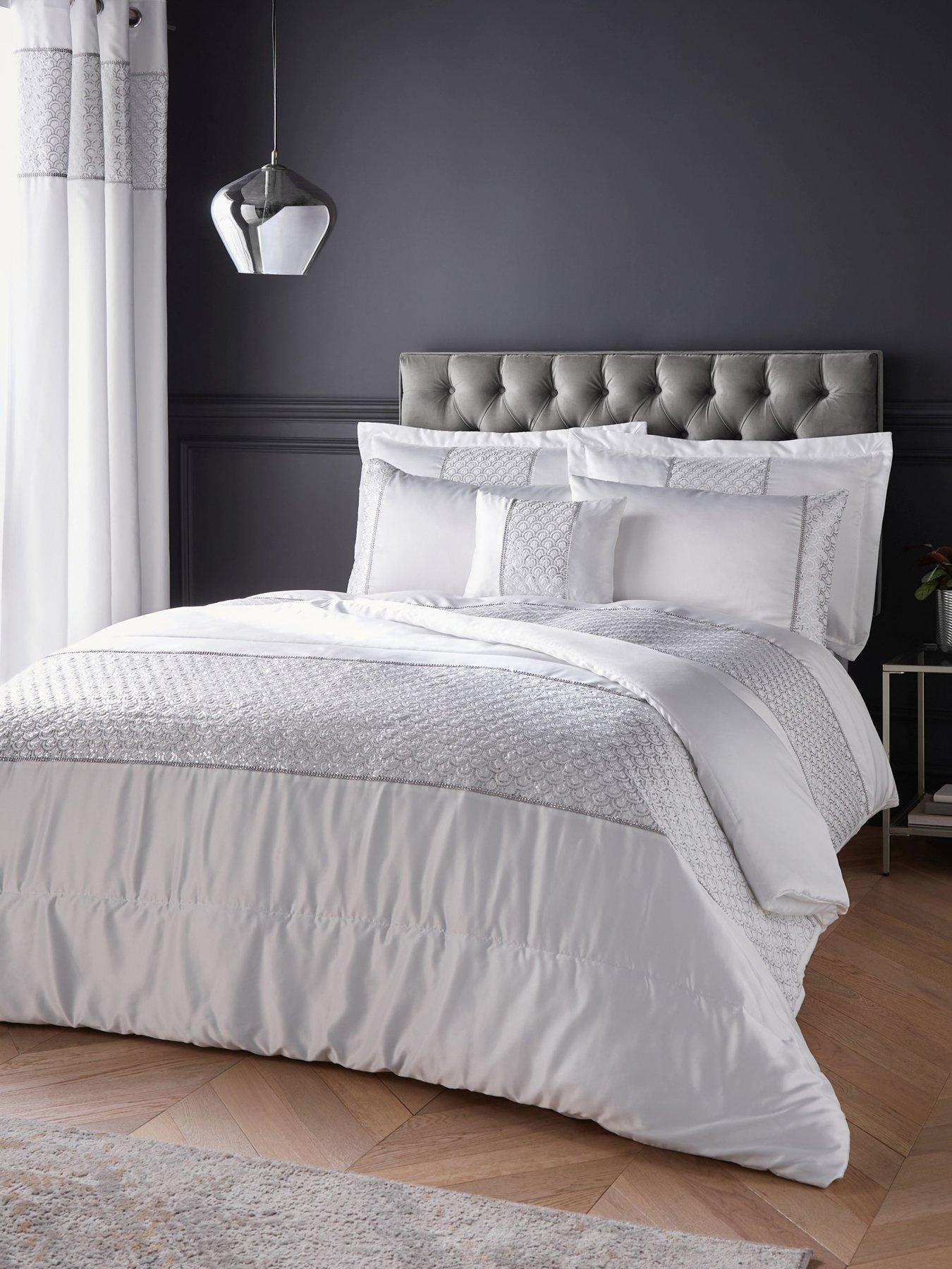 Deco Sequin Quilted Bedspread Throw in White