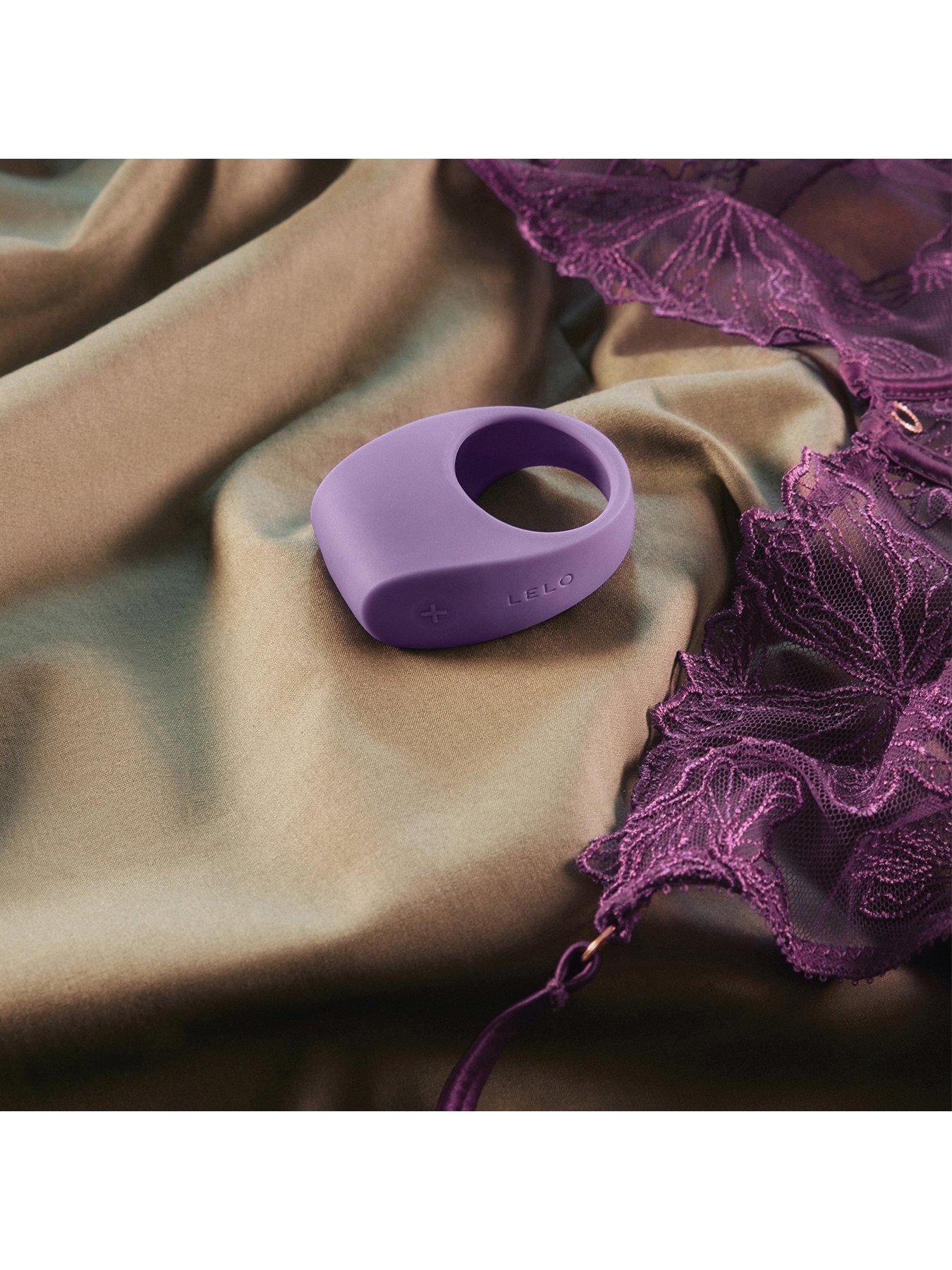 Image 7 of 7 of Lelo TOR 3&nbsp;Vibrating Couples Ring (Violet Dusk)