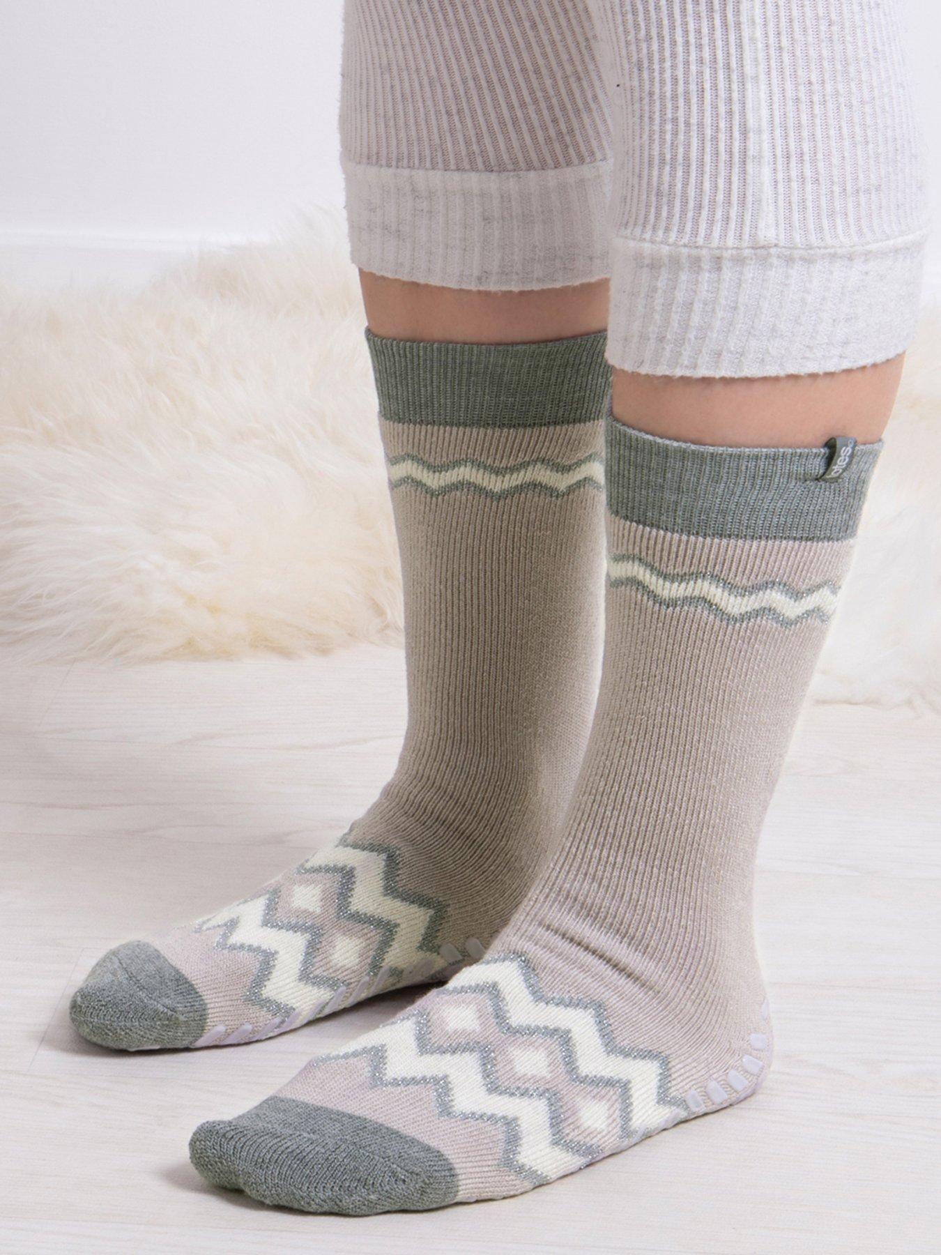 Image 2 of 6 of TOTES 2pack Original Fairisle &amp; Plain Slipper Socks - Fairisle/plain - Multi