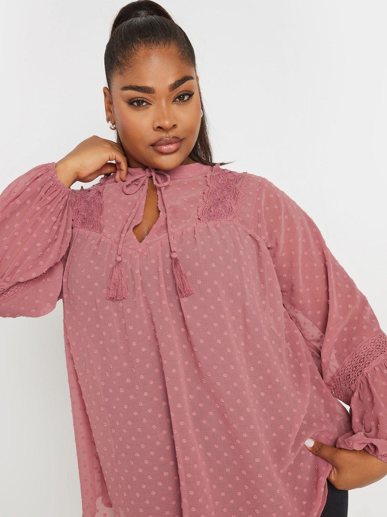 Image 4 of 4 of Yours Curve Dobby Slub Lace Blouse - Pink