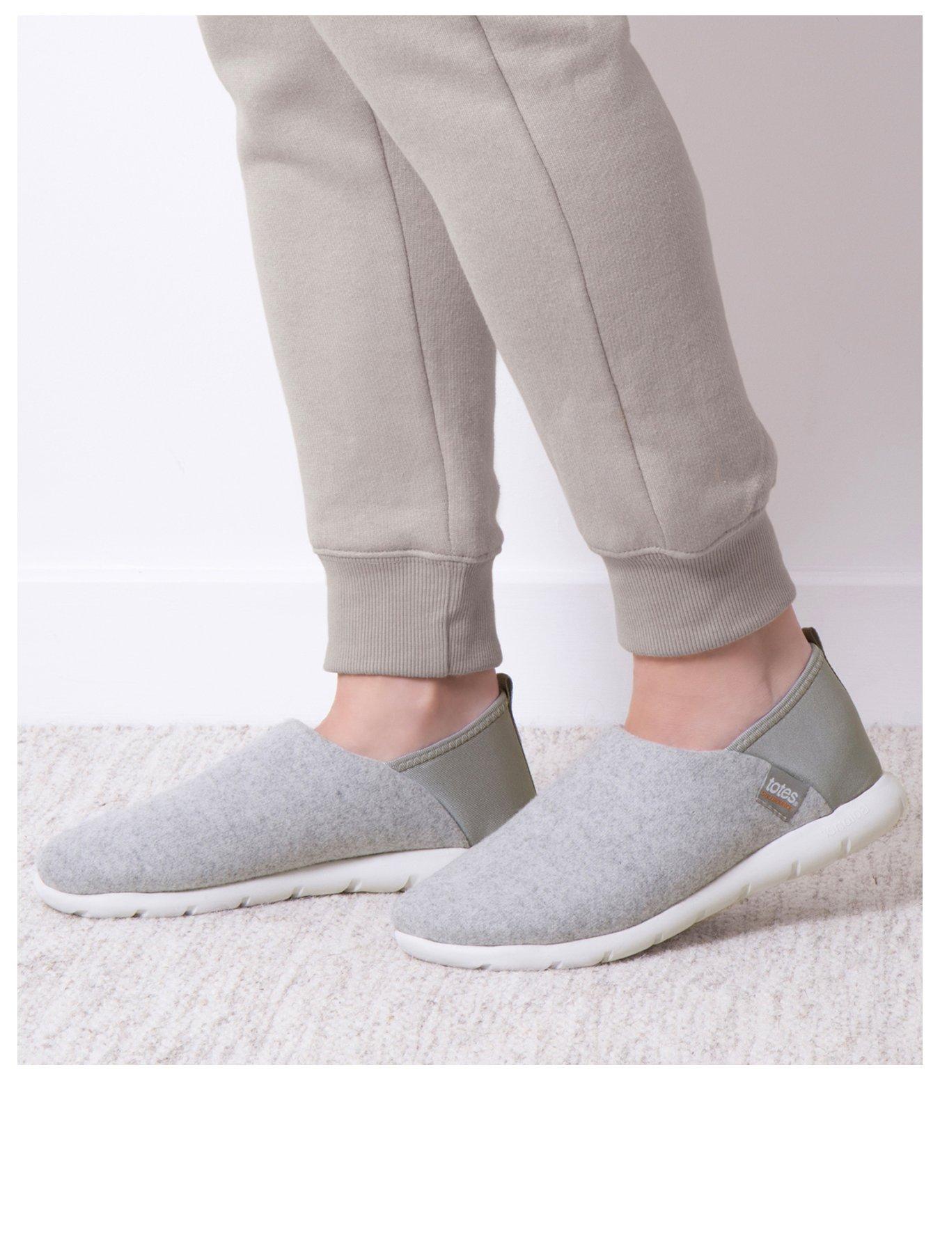 Image 2 of 5 of TOTES Isotoner Isoflex Felt Full Back Slippers - Grey
