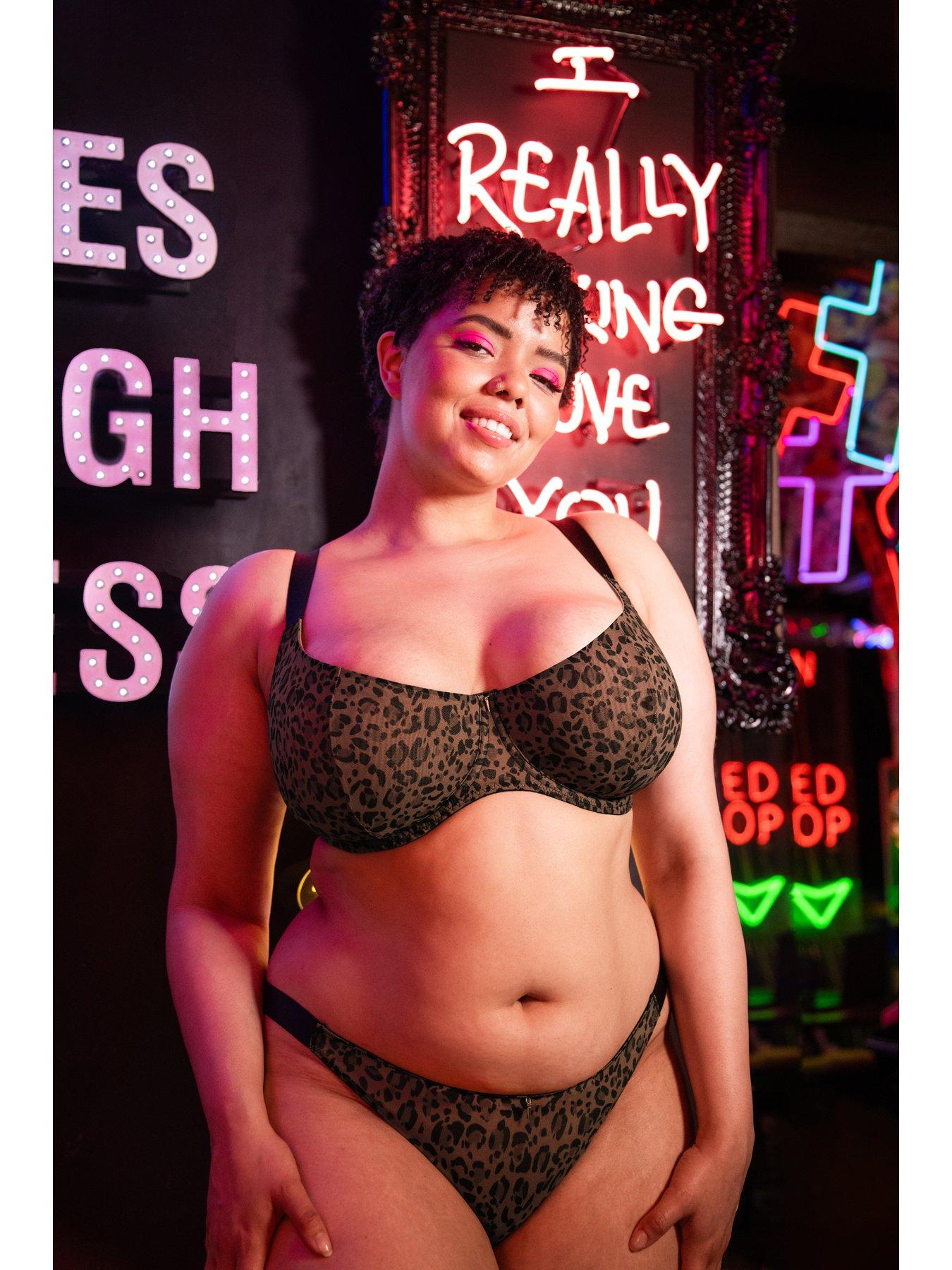 Image 5 of 5 of Curvy Kate Cool Cat Scooped Multiway Non-padded Underwired Balcony Bra - Leopard Brown