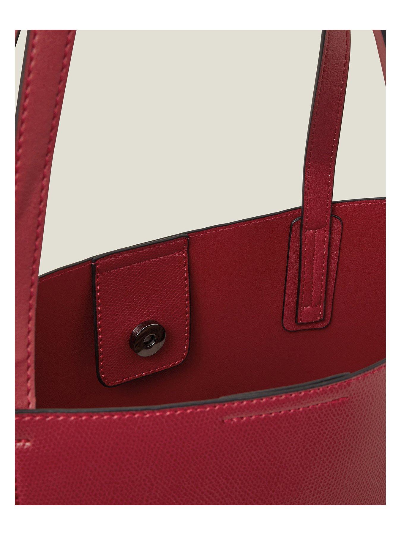 Image 4 of 5 of Accessorize Leo Tote