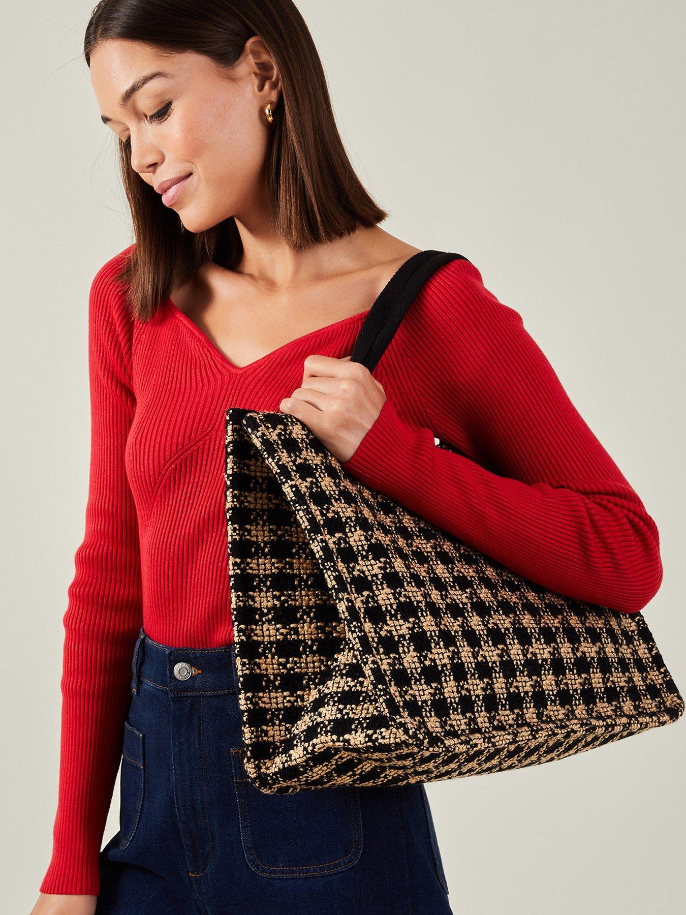 Image 2 of 5 of Accessorize Large Dogtooth Handheld