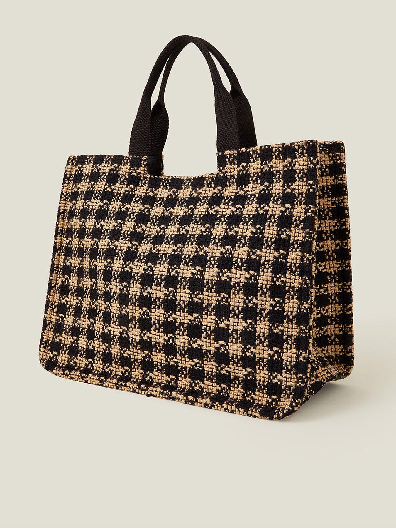 Image 3 of 5 of Accessorize Large Dogtooth Handheld