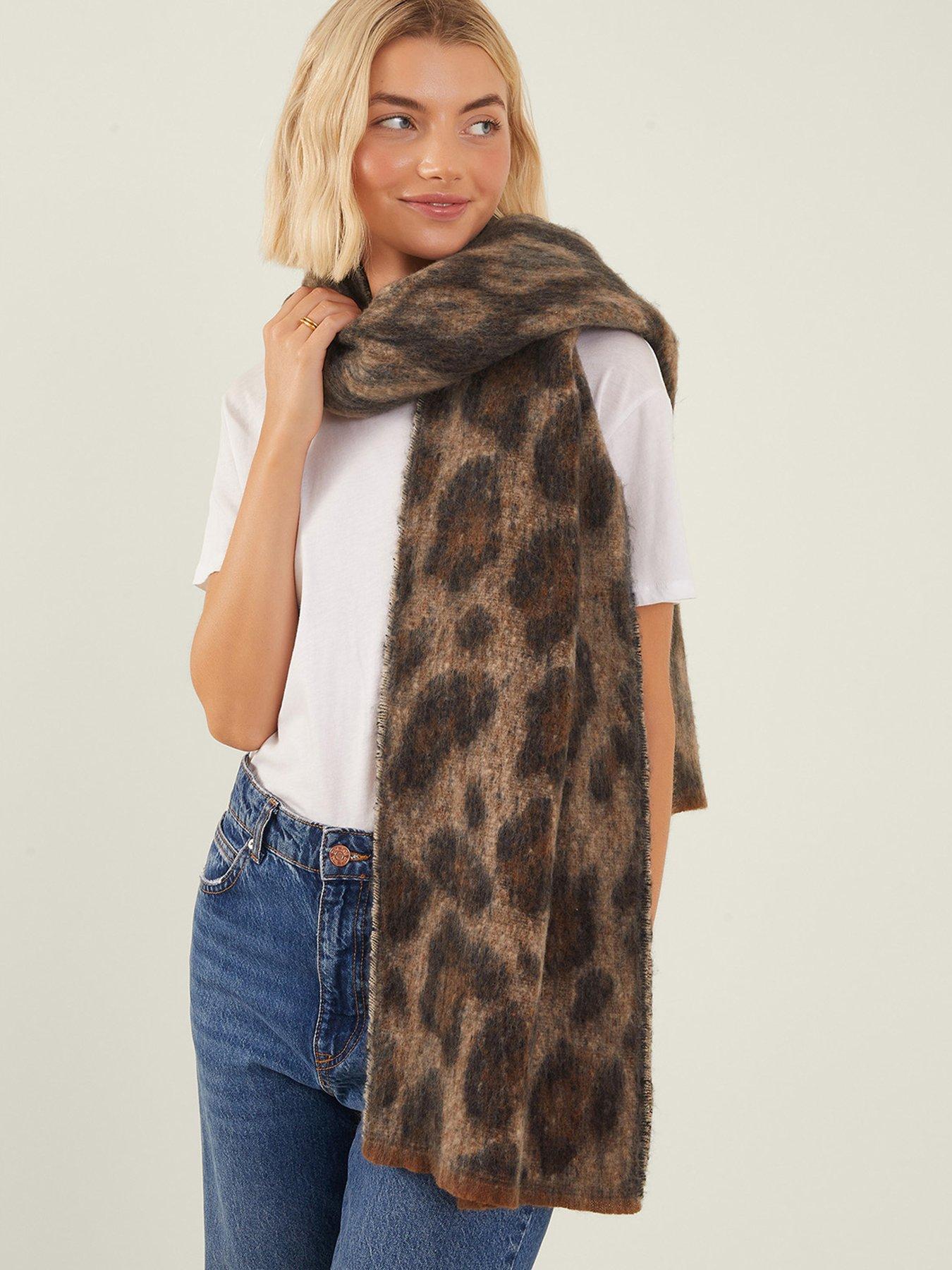 Image 2 of 3 of Accessorize Brushed Leopard Blanket