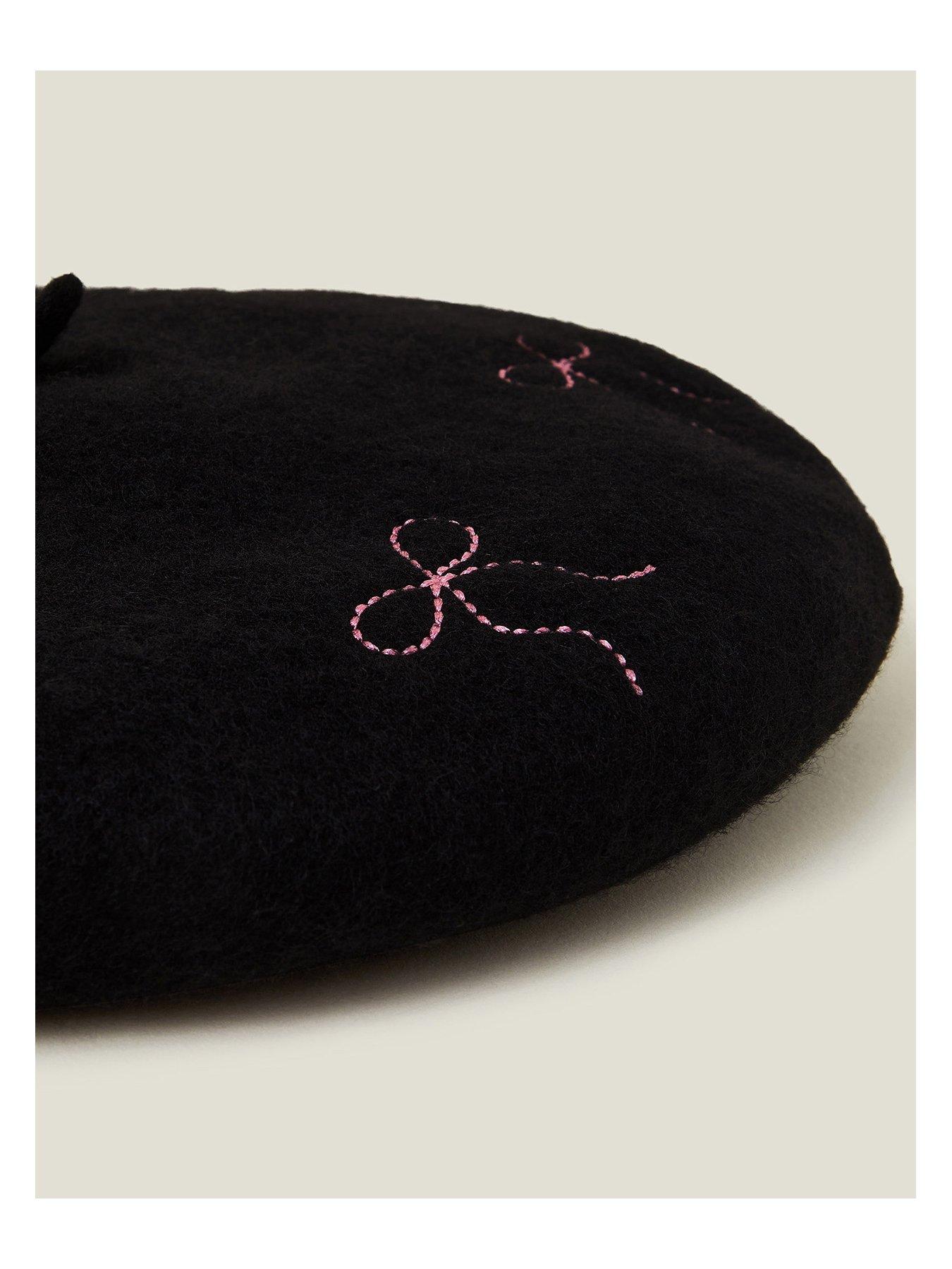 Image 3 of 5 of Accessorize Bow Stitch Beret
