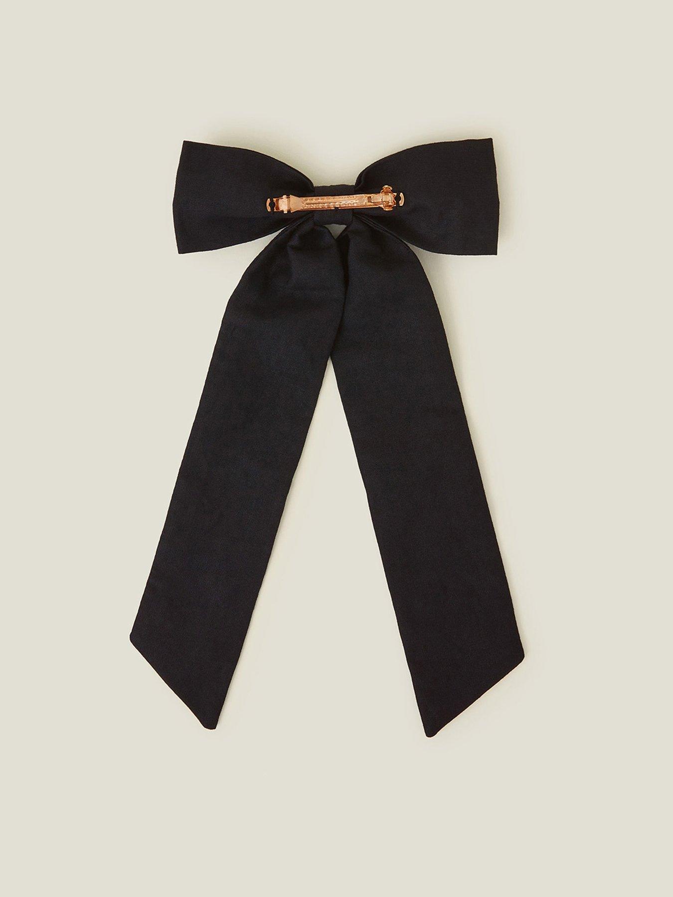 Image 3 of 4 of Accessorize Heart Bow