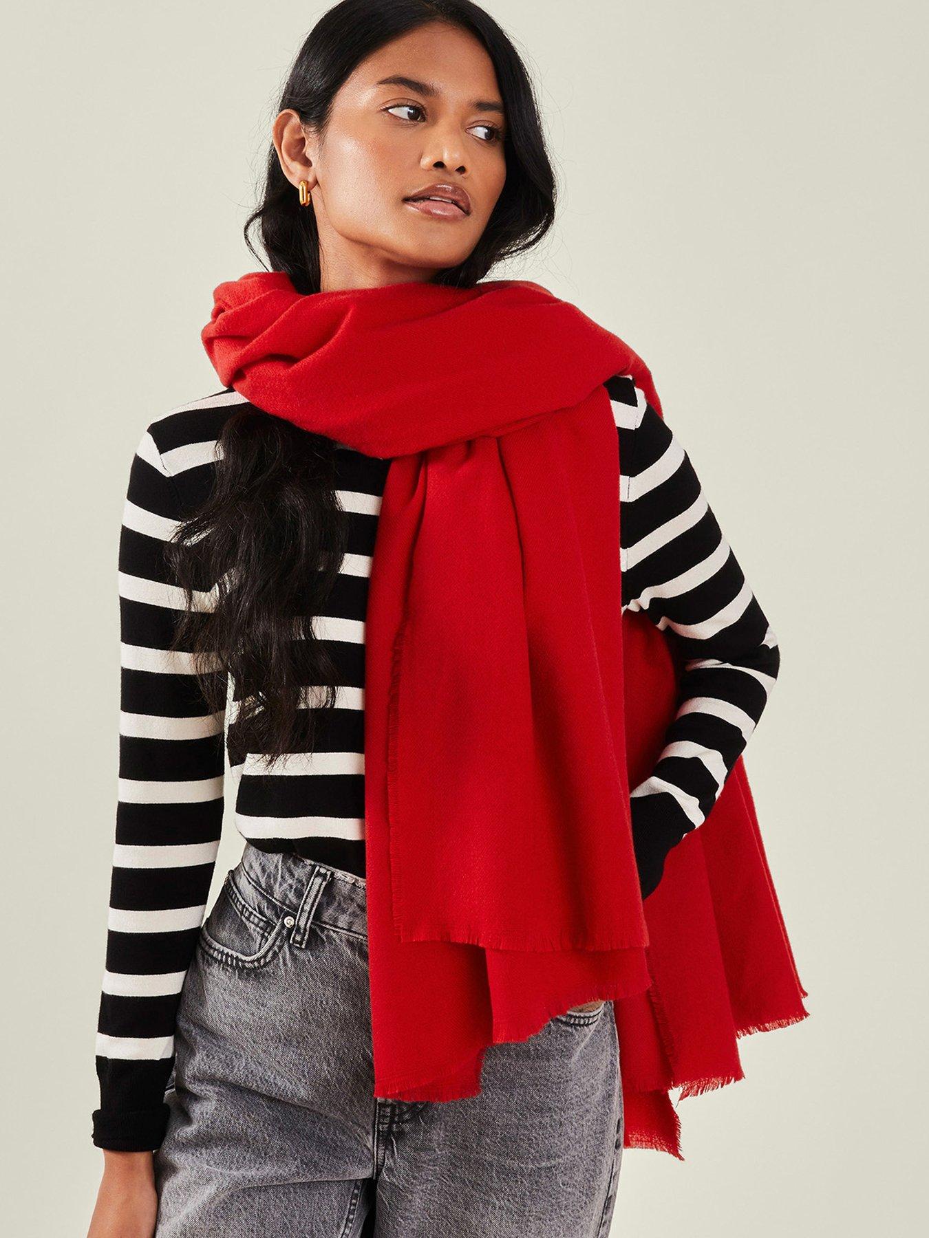 Image 2 of 3 of Accessorize Grace Supersoft Blanket