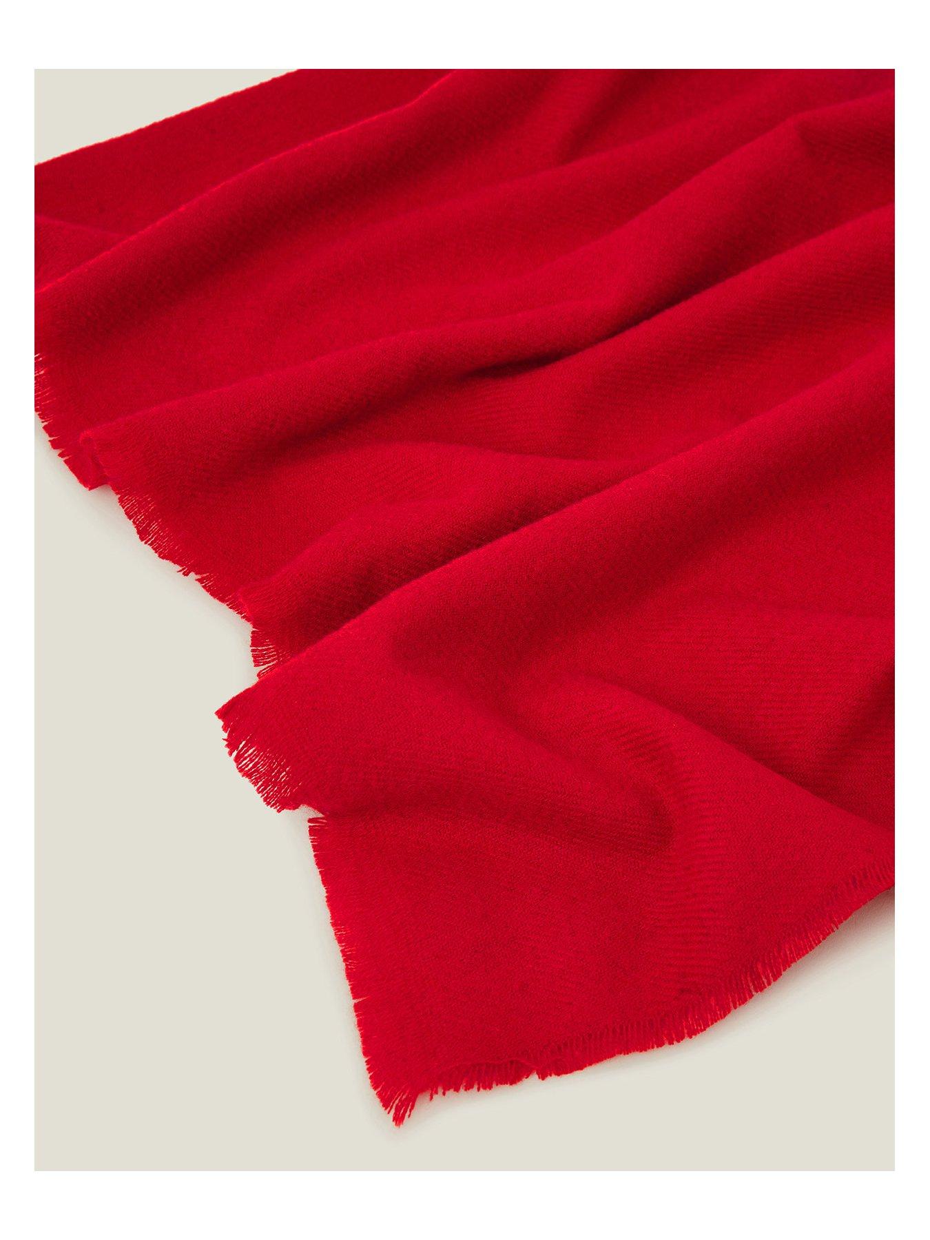Image 3 of 3 of Accessorize Grace Supersoft Blanket