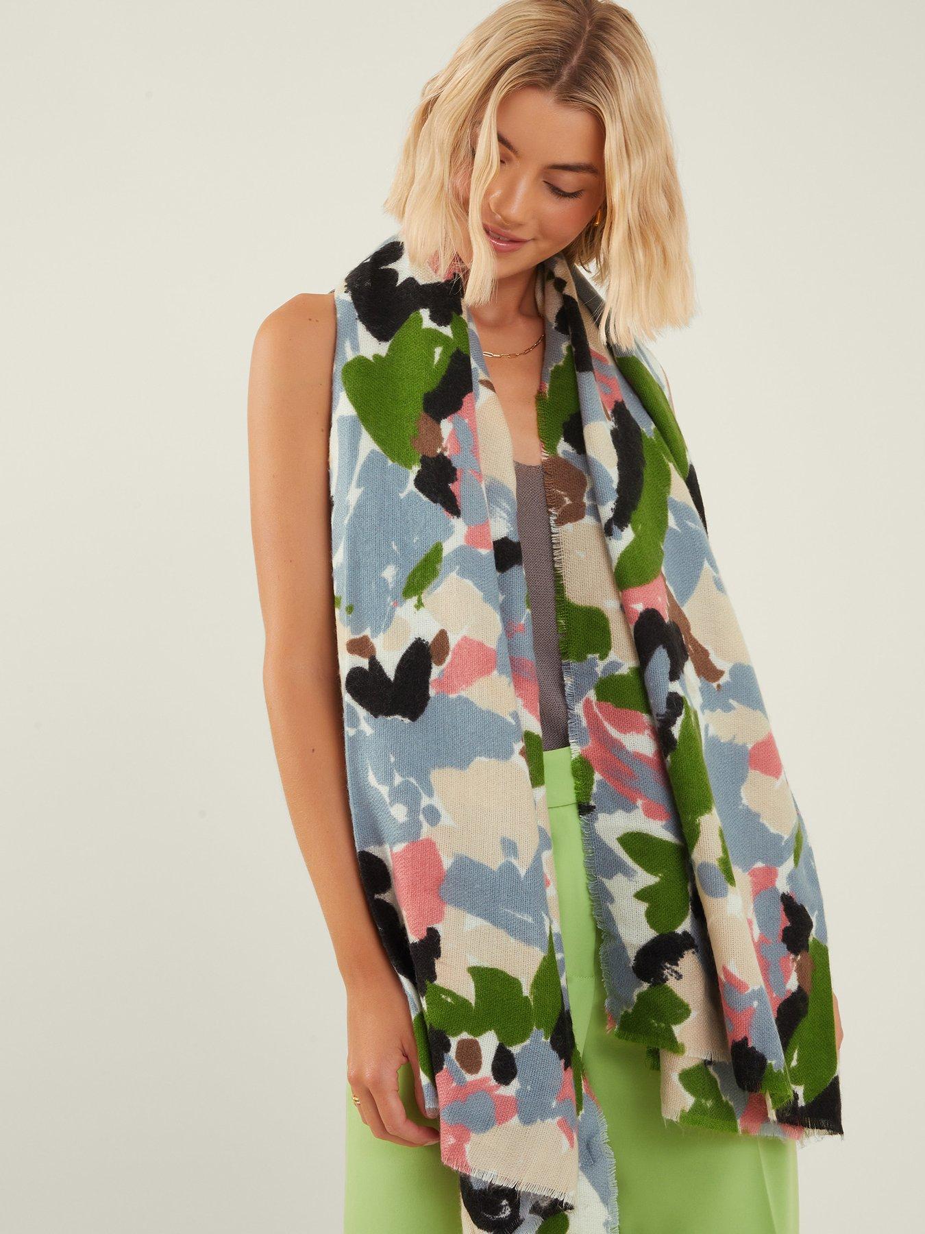 Image 2 of 3 of Accessorize Lush Meadow Blanket