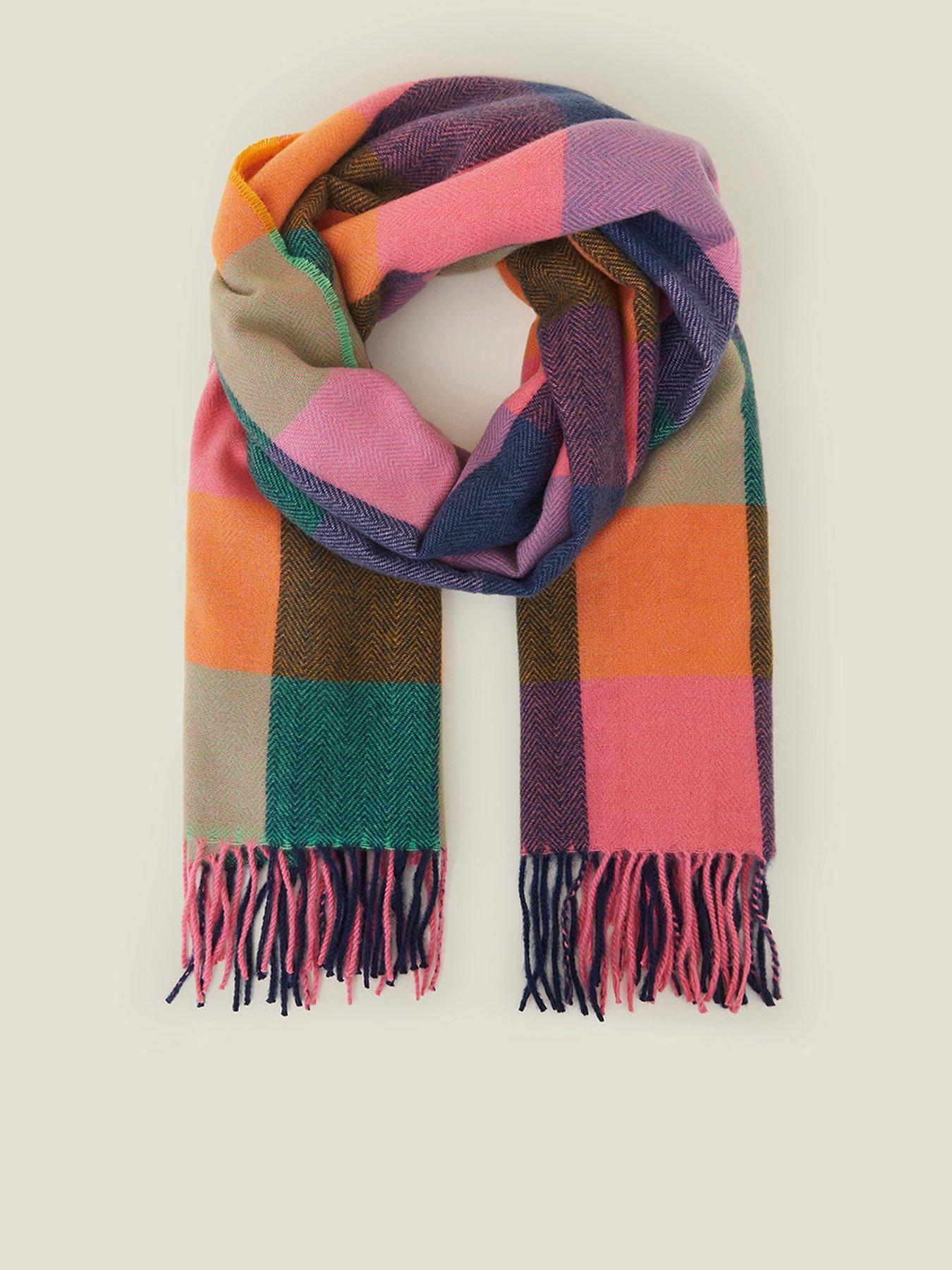 Image 1 of 3 of Accessorize Wadey Colourblock Blanket