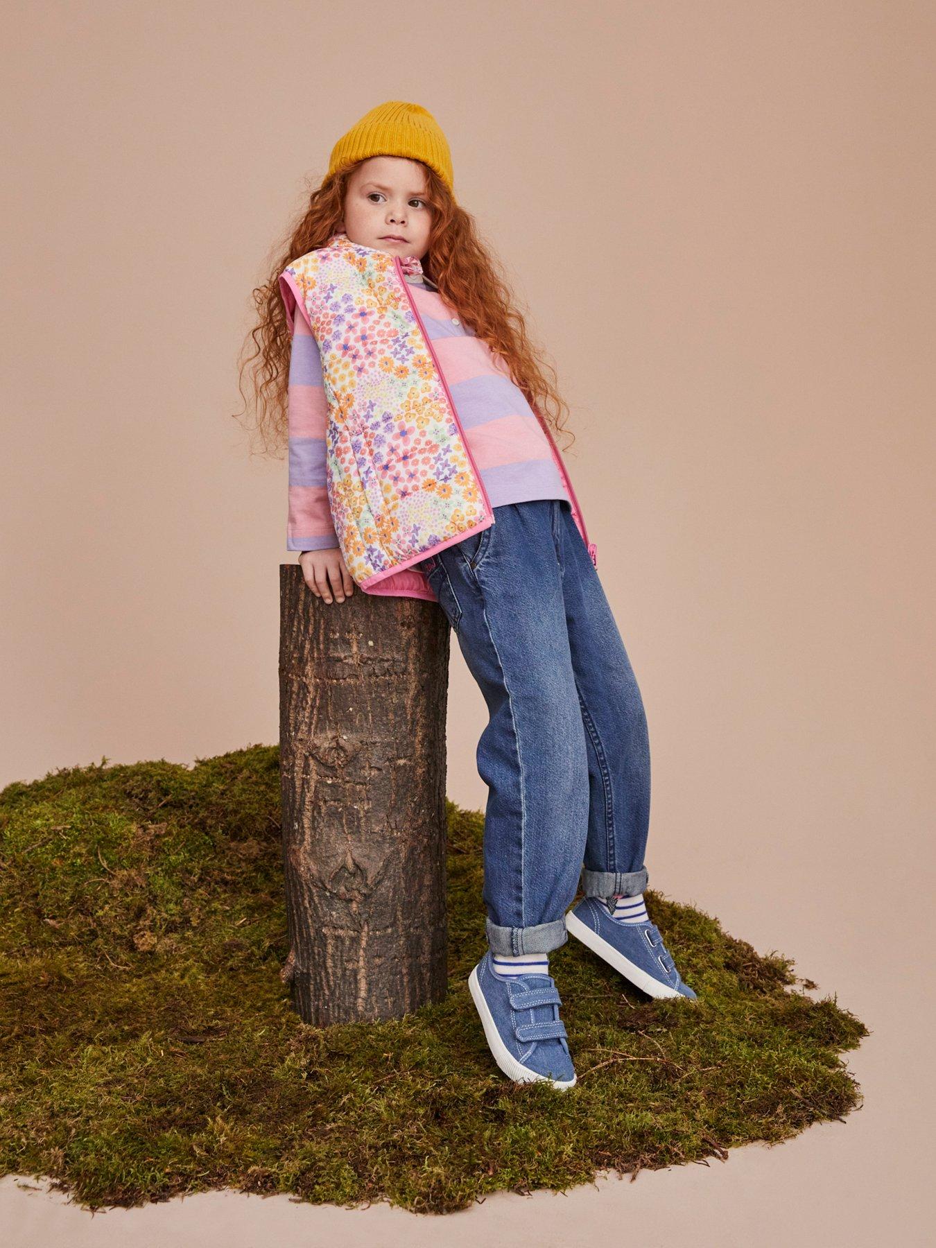Image 4 of 4 of Crew Clothing Girls Reversible Lightweight Gilet - Light Pink