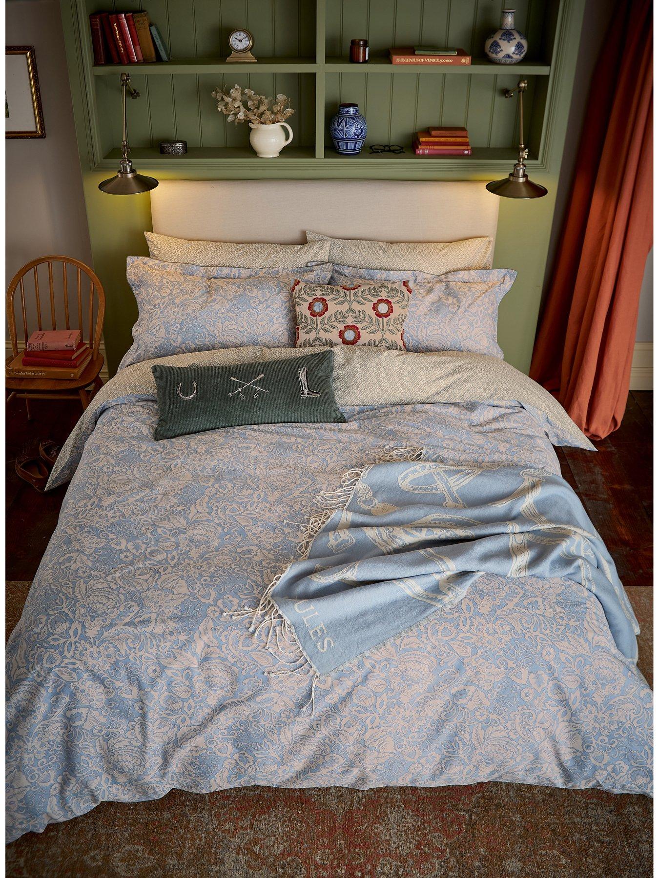 Image 4 of 6 of Joules Bridle 100% Cotton Percale Throw 140X180cm- Blue