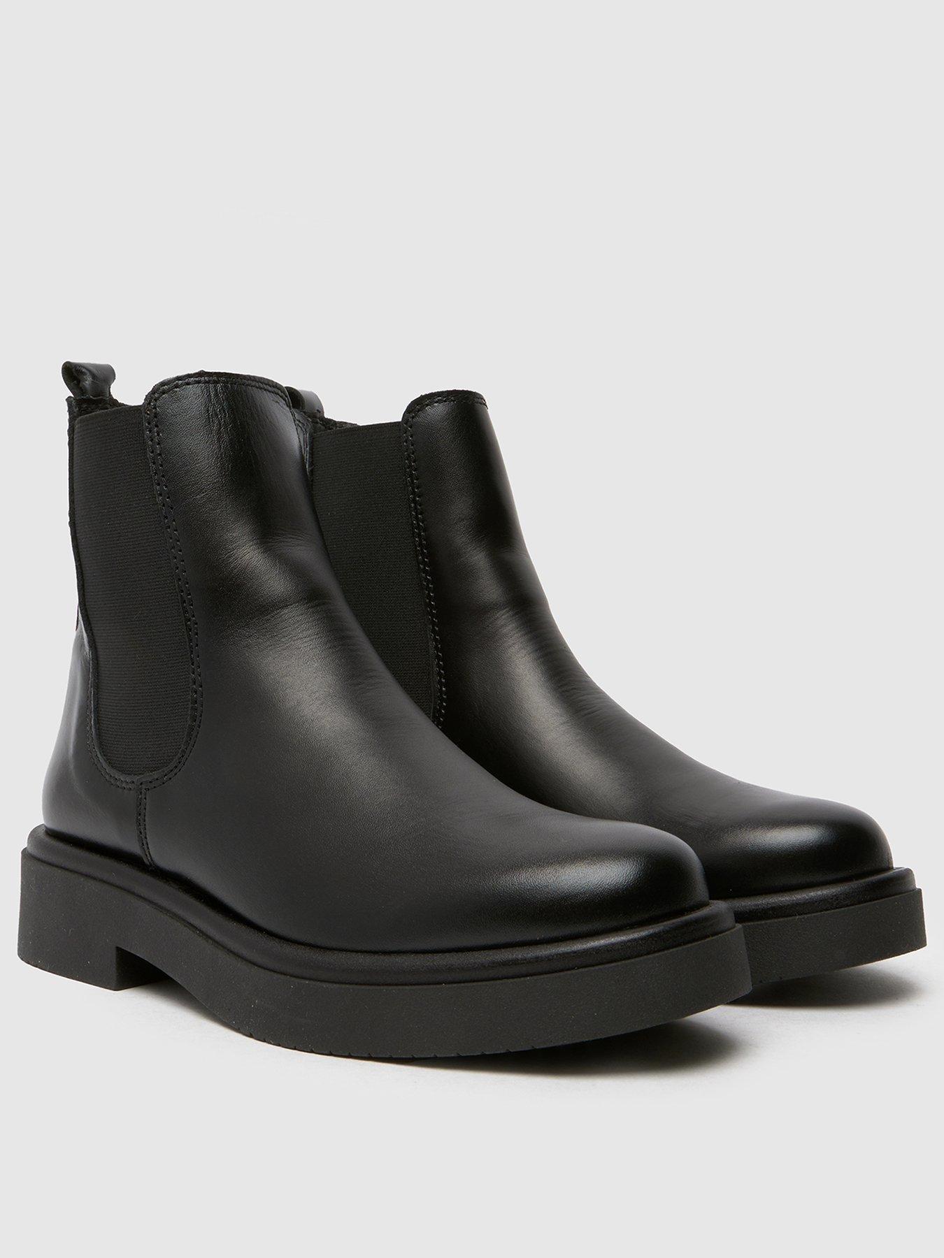 Schuh Camille Leather Chelsea Boot Black Very