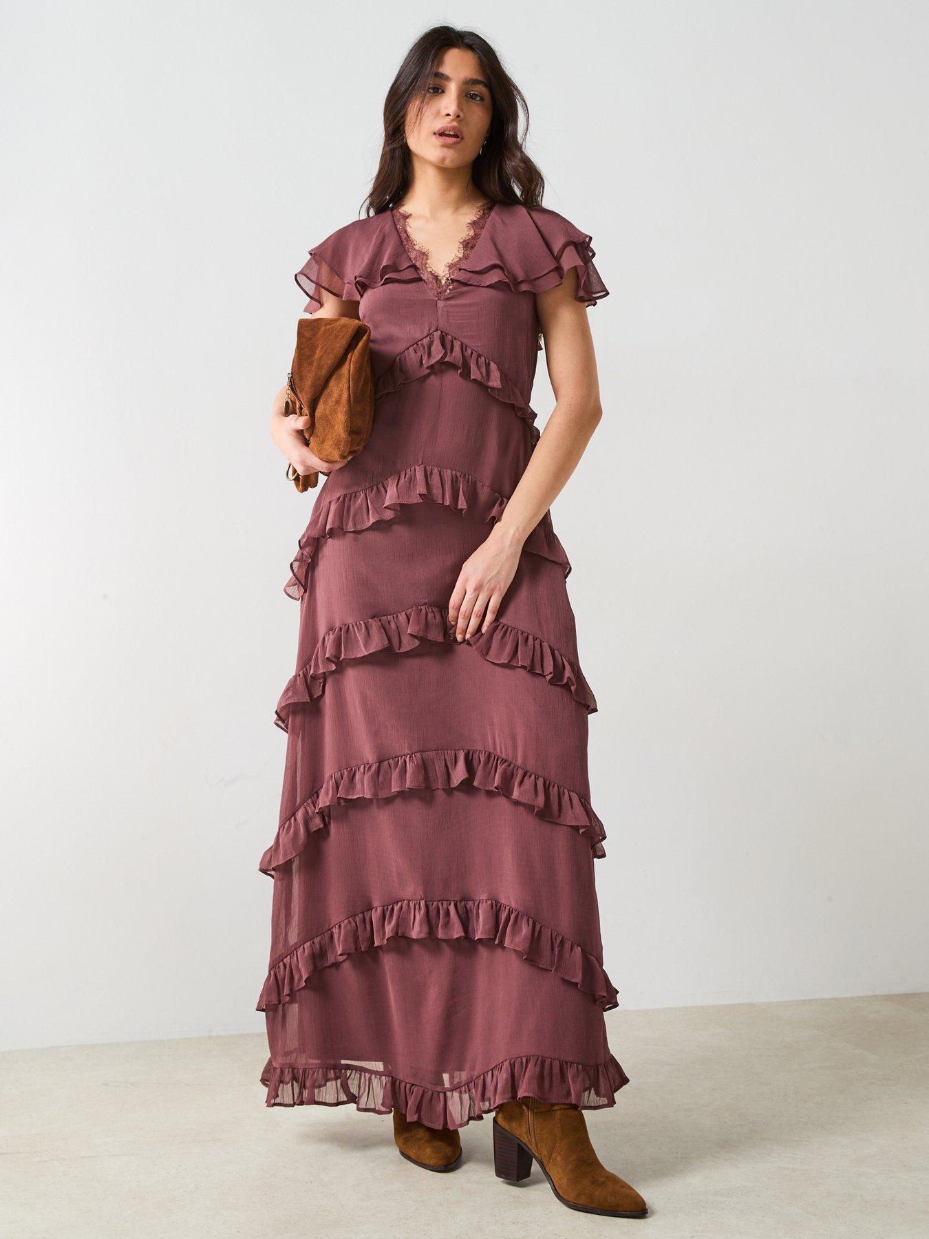 <p>Ruffle V-Neck Maxi Dress</p>
