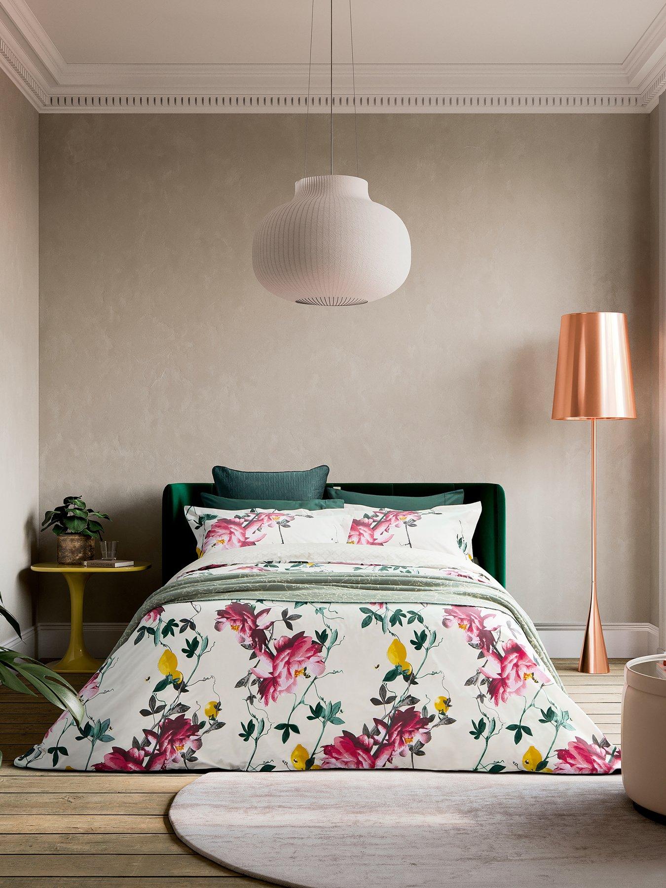 Product photograph of Ted Baker Citrus Bloom Linen 100 Cotton Percale Duvet Set from very.co.uk