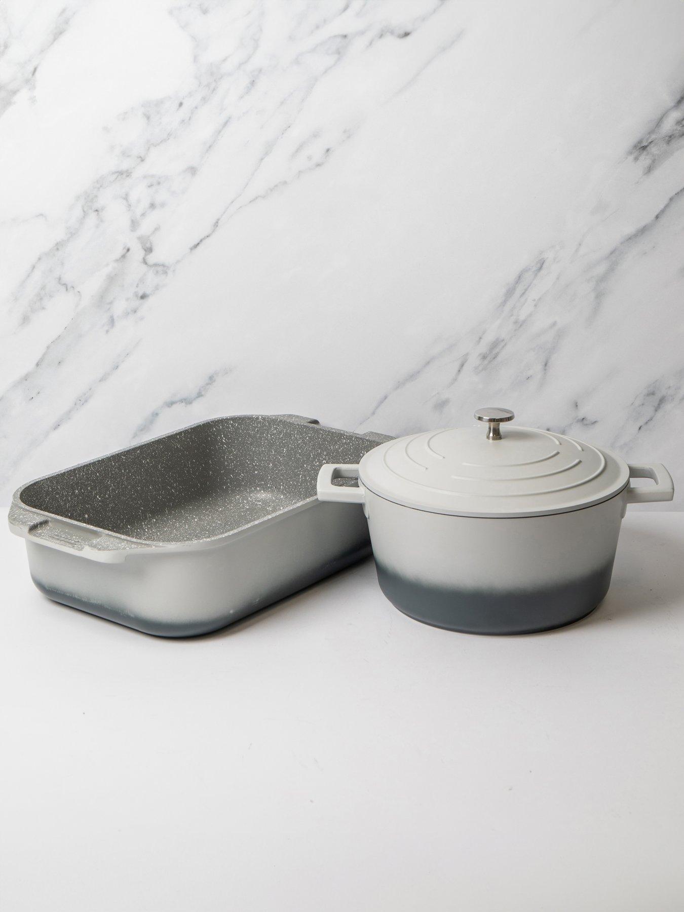 MasterClass 2 Piece Cast Aluminium Cookware Set With Non-stick 4l Casserole Dish And A Non-stick Roasting Pan