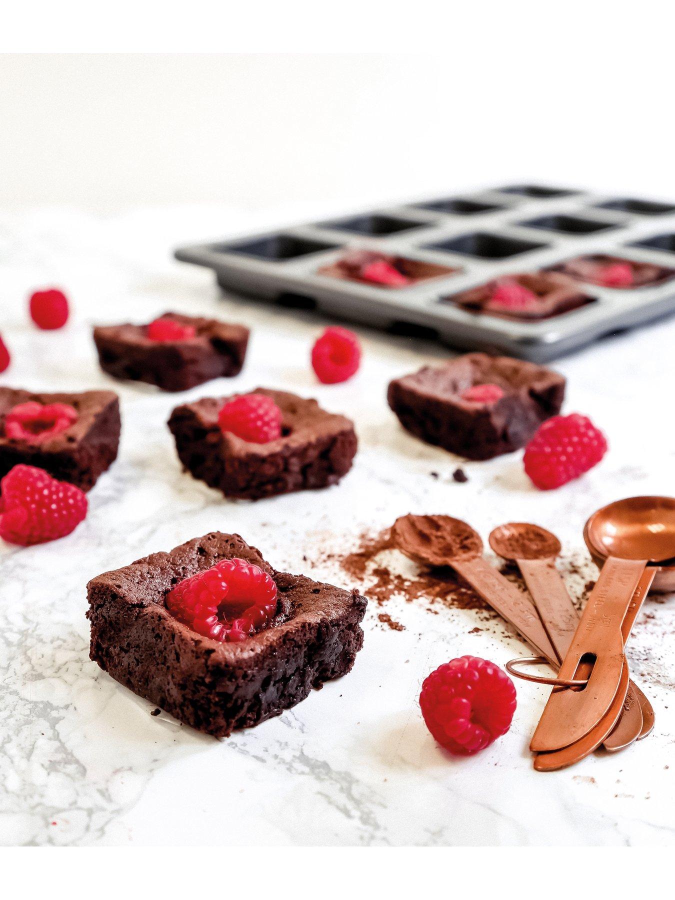Image 3 of 4 of MasterClass Non-Stick 12 Hole Brownie Tin with Dividers