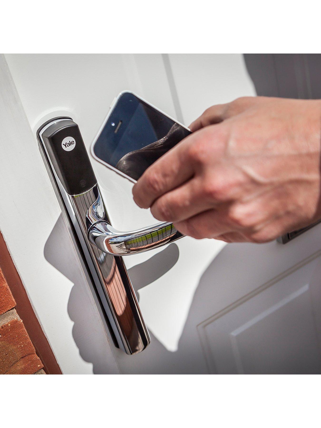 Image 6 of 7 of Yale Smart Door Lock, Conexis L2, Chrome
