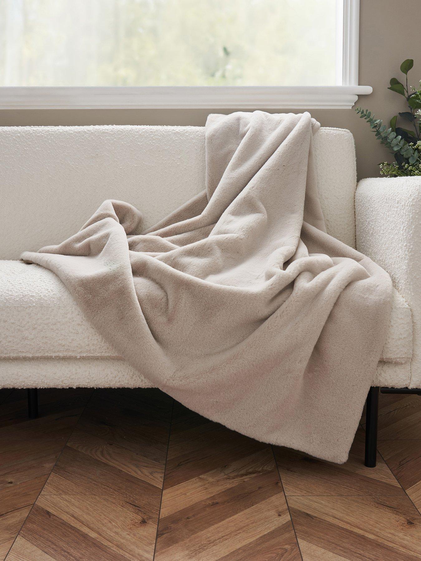 The Very Collection Faux Fur  &  Velvet Throw 127 X 152cm