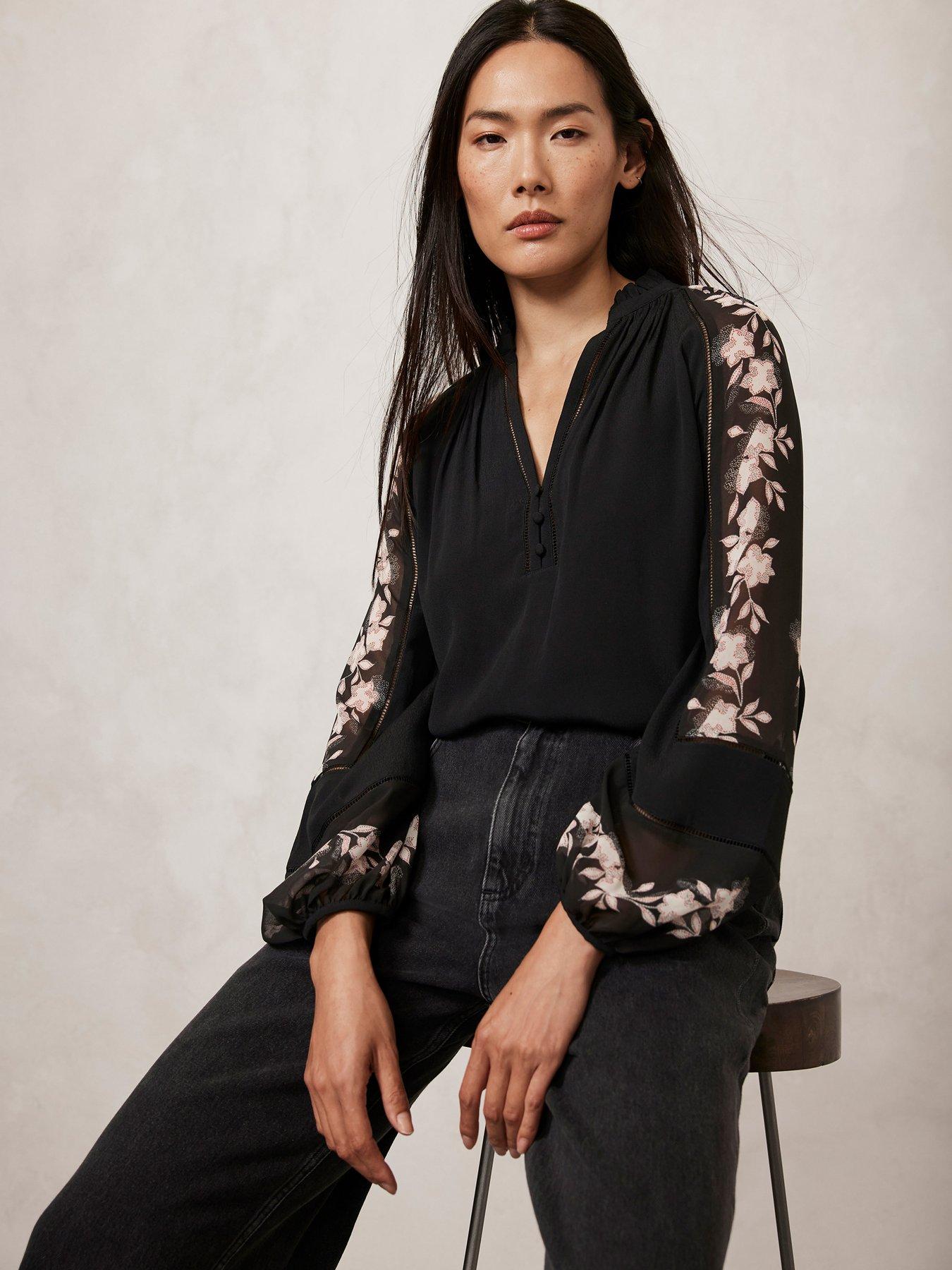 Feather print deep V blouse … Mlll