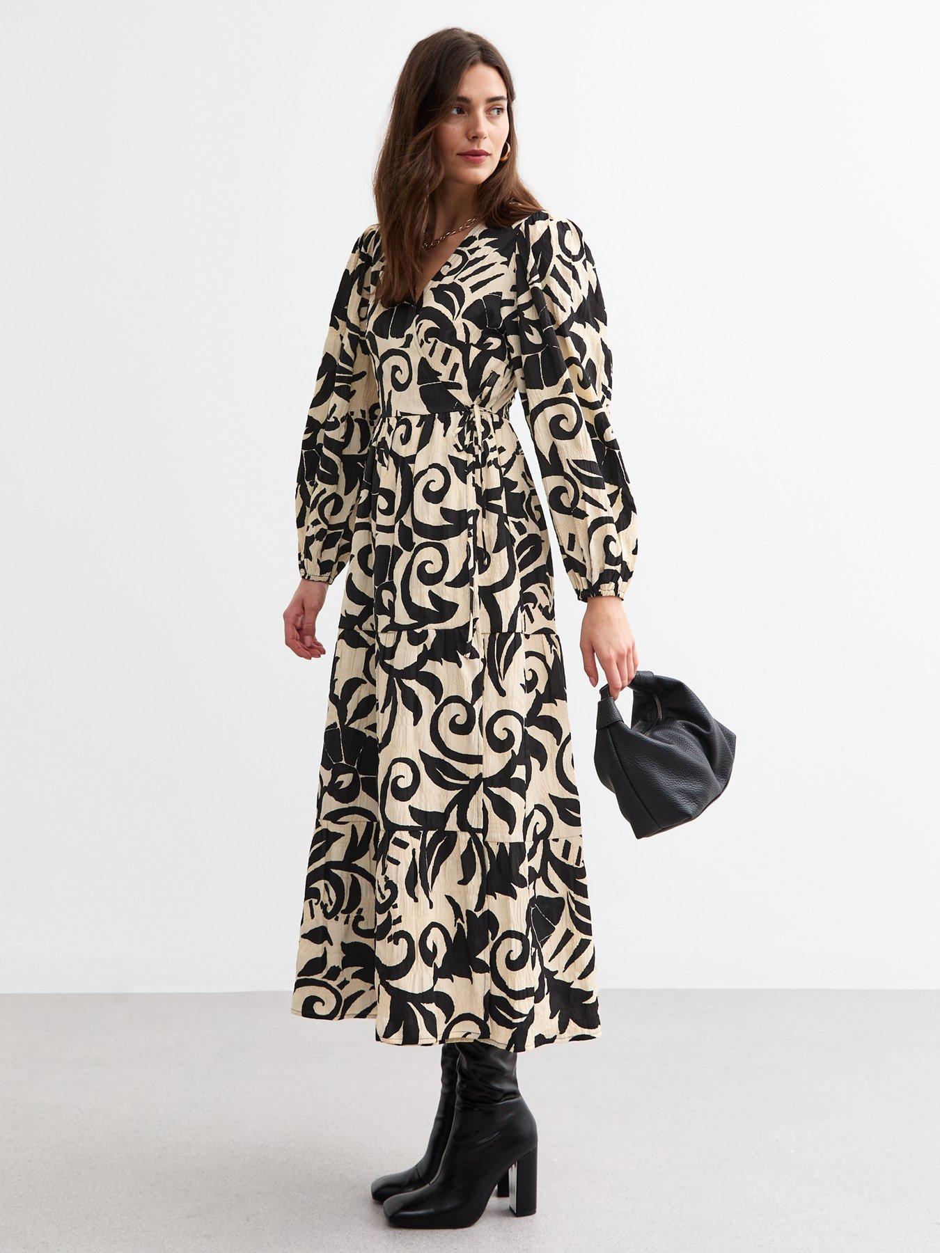 New Look Black Fern Crinkled Midi Wrap Dress - Print | Very