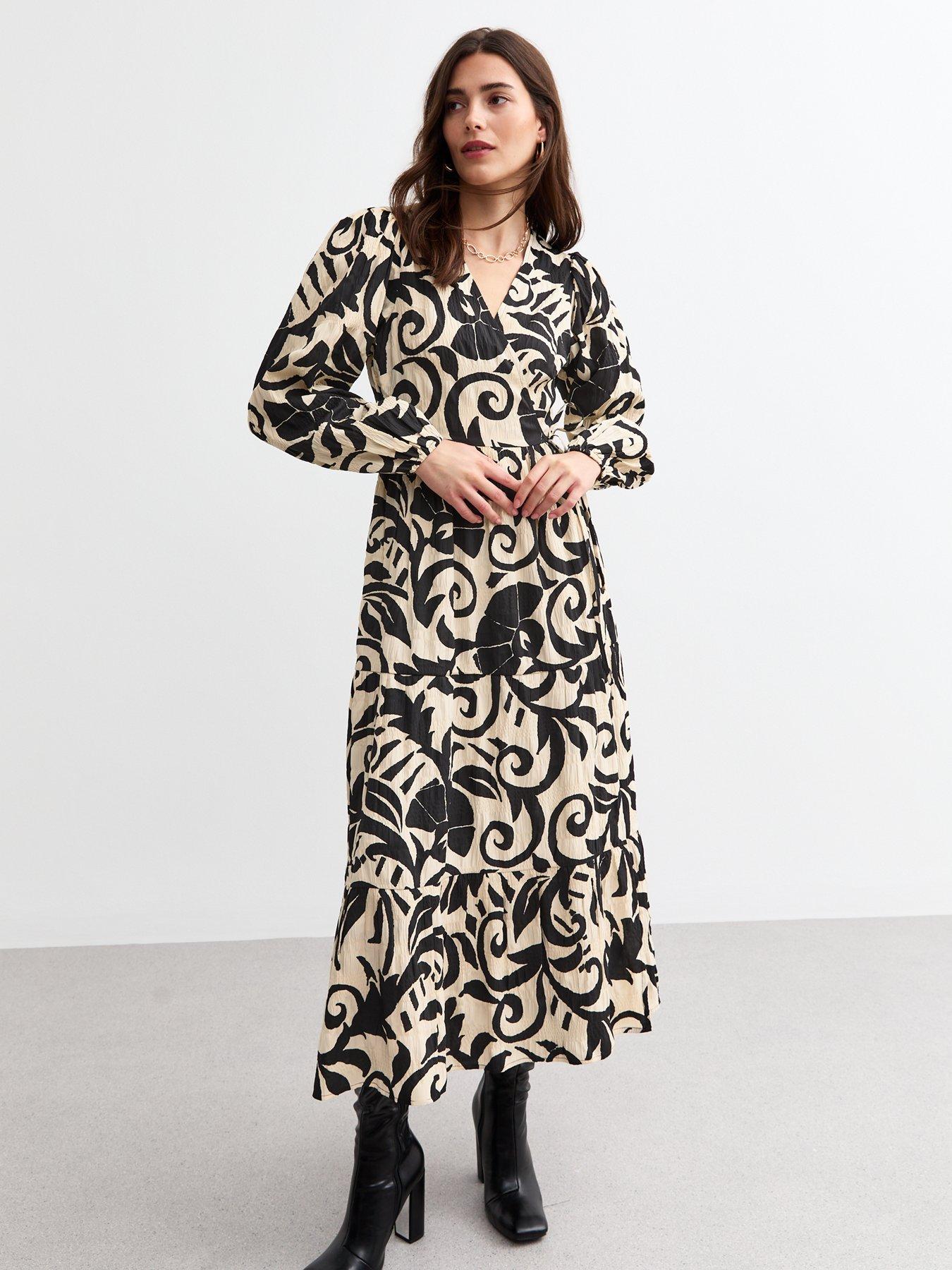 New Look Black Fern Crinkled Midi Wrap Dress - Print | Very.co.uk