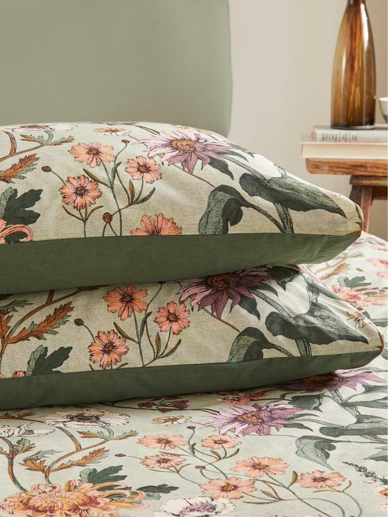 Image 3 of 4 of Wylder Wallflower Duvet Cover Set