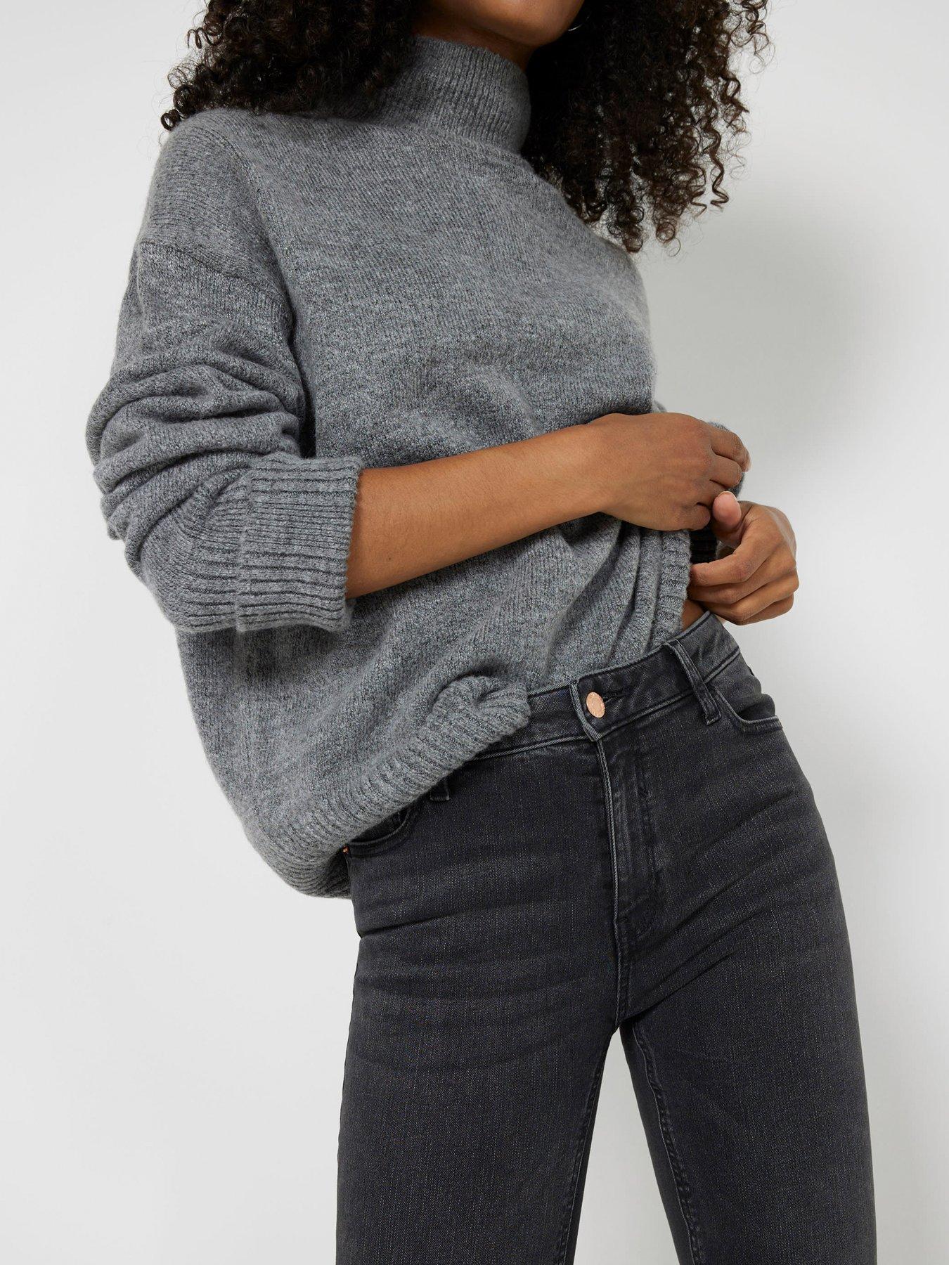 Image 4 of 5 of River Island Classic Skinny Jeans - Black