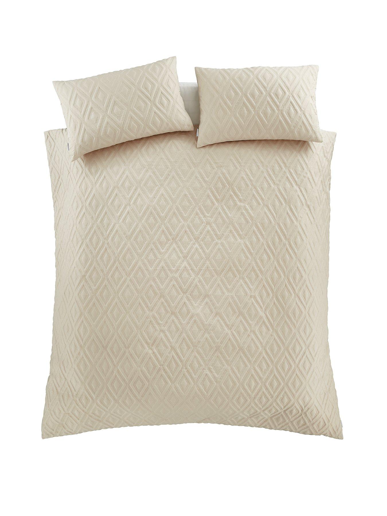 Image 2 of 6 of Catherine Lansfield Jacob Geo Duvet Cover Set in Natural
