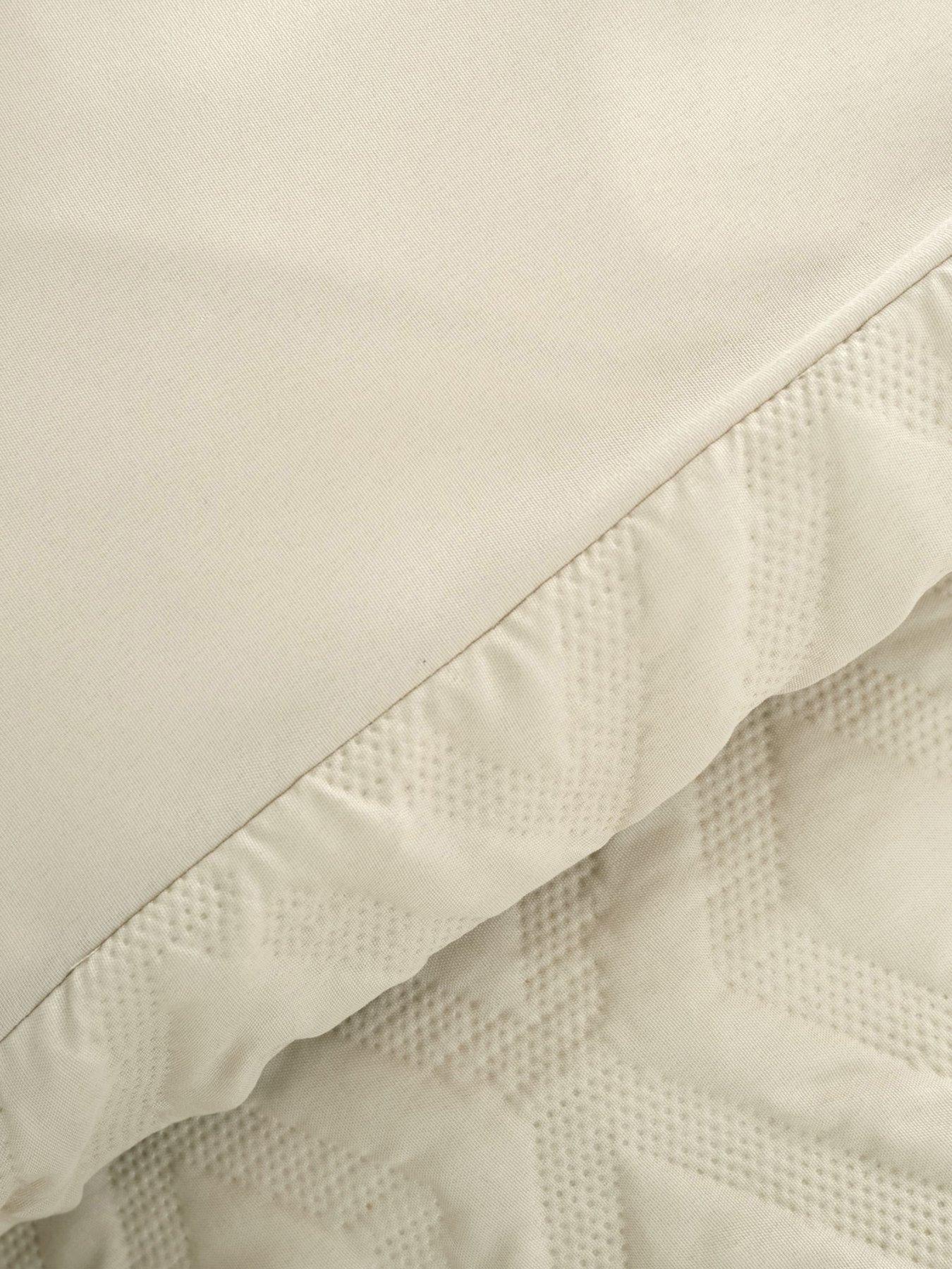 Image 5 of 6 of Catherine Lansfield Jacob Geo Duvet Cover Set in Natural