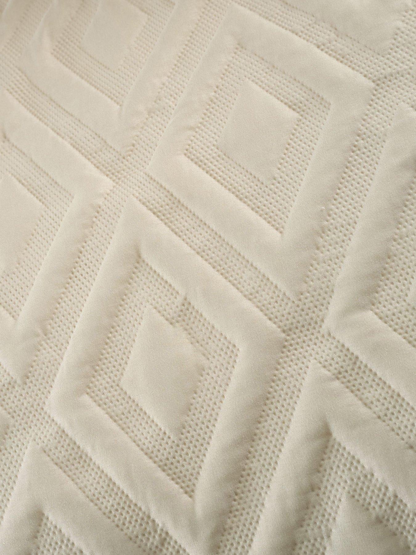 Image 6 of 6 of Catherine Lansfield Jacob Geo Duvet Cover Set in Natural