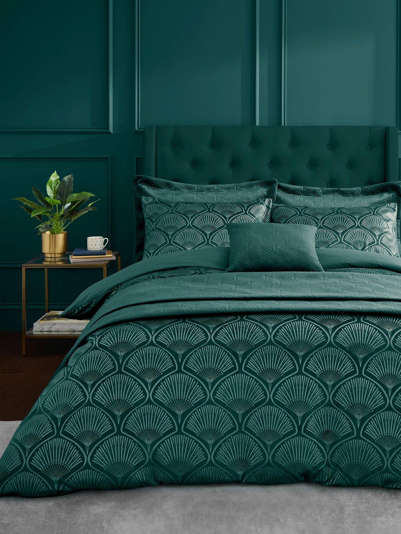 Image 1 of 6 of Catherine Lansfield Art Deco Pearl Duvet Cover Set in Green
