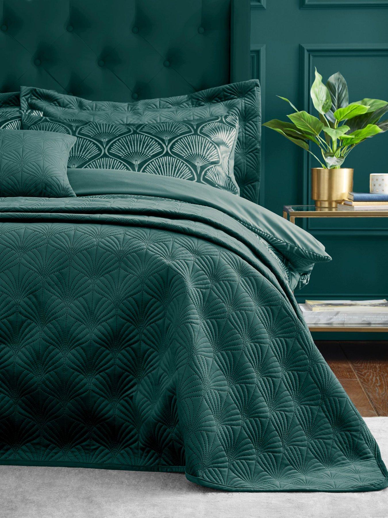 Product photograph of Catherine Lansfield Art Deco Pearl Bedspread Throw In Green from very.co.uk