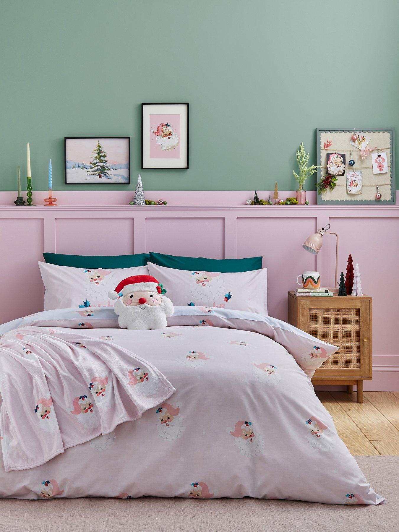 Product photograph of Catherine Lansfield Vintage Christmas Santa Duvet Set- Single from very.co.uk