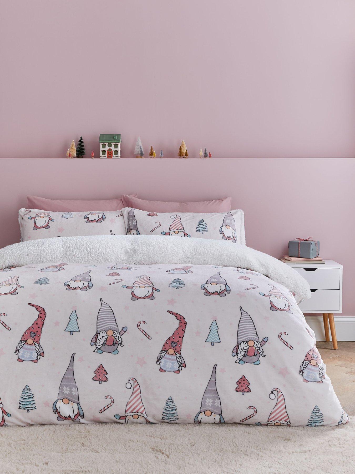 Image 4 of 6 of Catherine Lansfield Christmas Festive Gnomes Cosy Fleece Duvet Cover Set&nbsp;- Pink