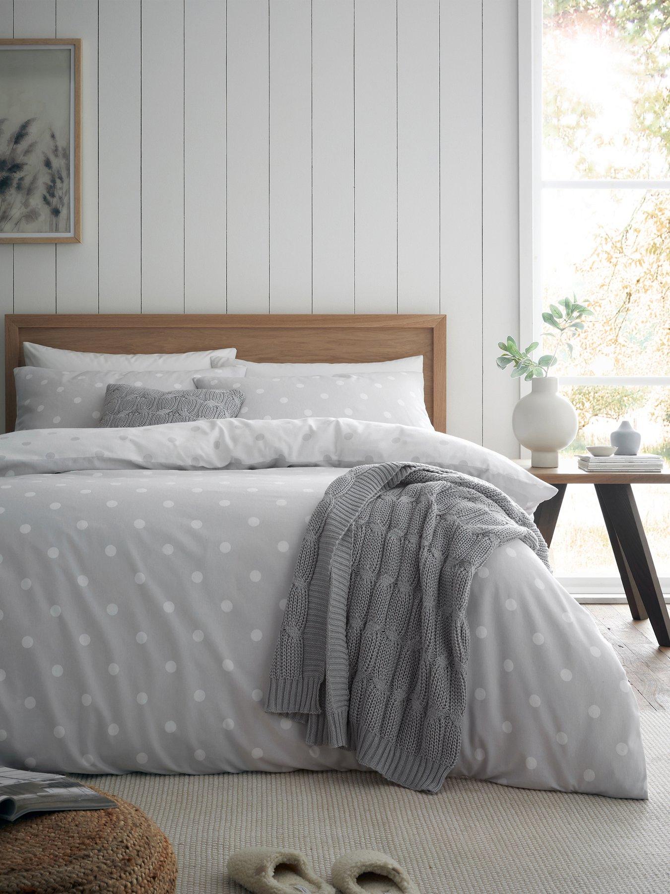 catherine-lansfield-polka-dot-100-brushed-cotton-duvet-set