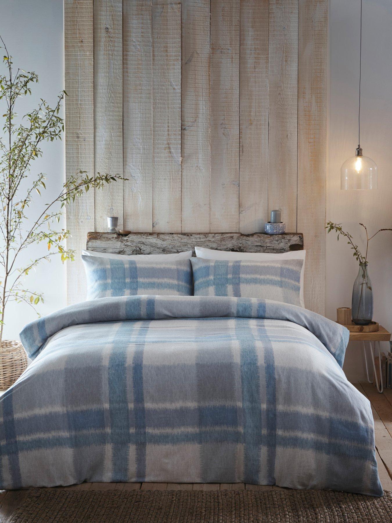 Product photograph of Appletree Verbier 100 Brushed Cotton Duvet Set from very.co.uk