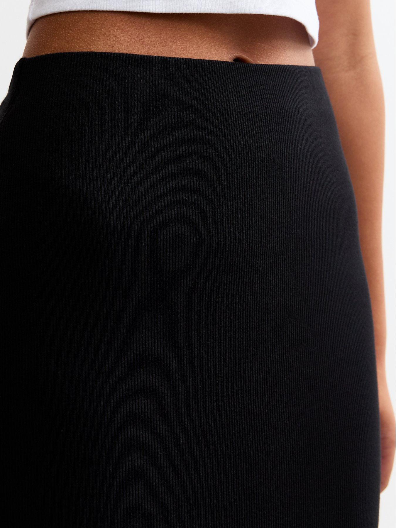 Image 4 of 4 of New Look 915 Girls Black Ribbed Split Hem Maxi Skirt