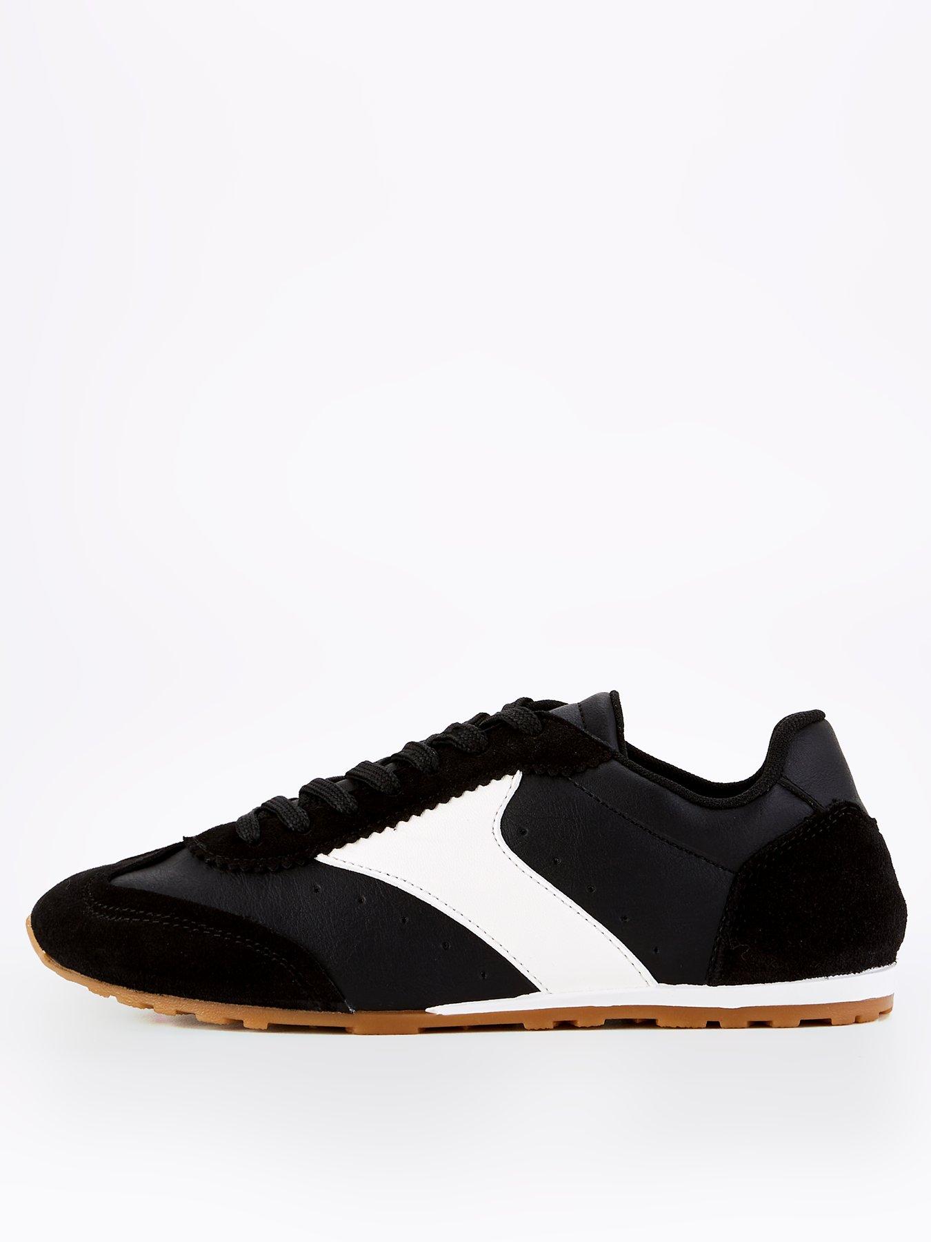 undefined Low Profile Leather Trainer - Black
