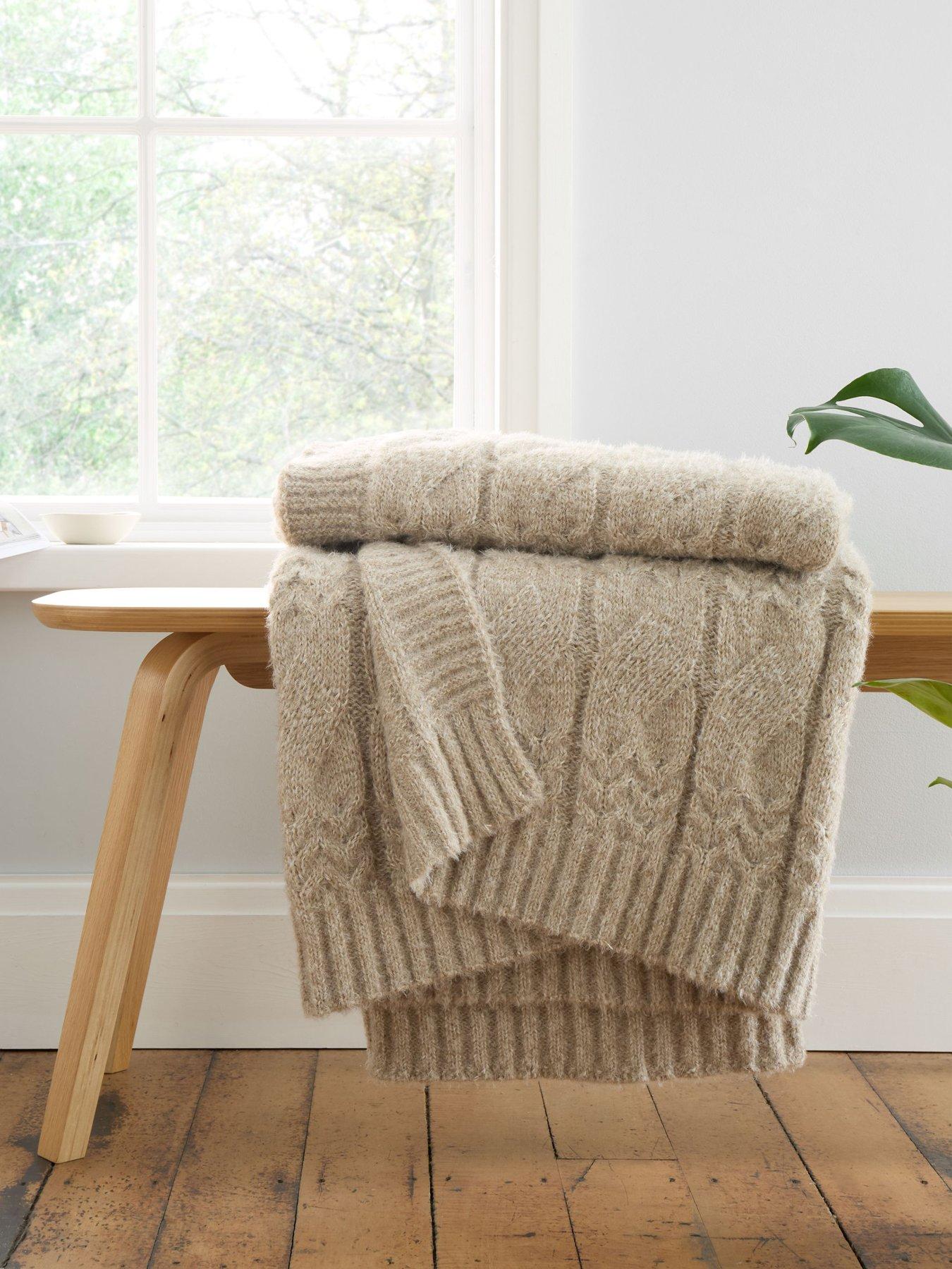 Bianca Cable Knit Throw