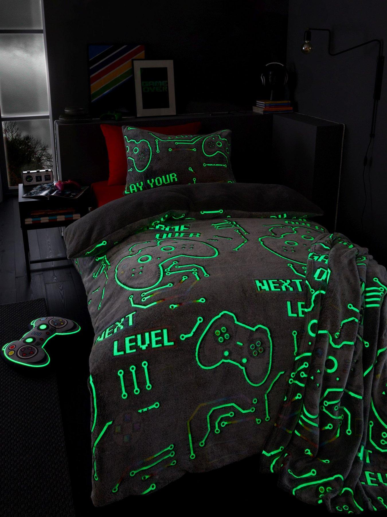 Image 5 of 7 of Catherine Lansfield Game Over Fleece Duvet Set - Db