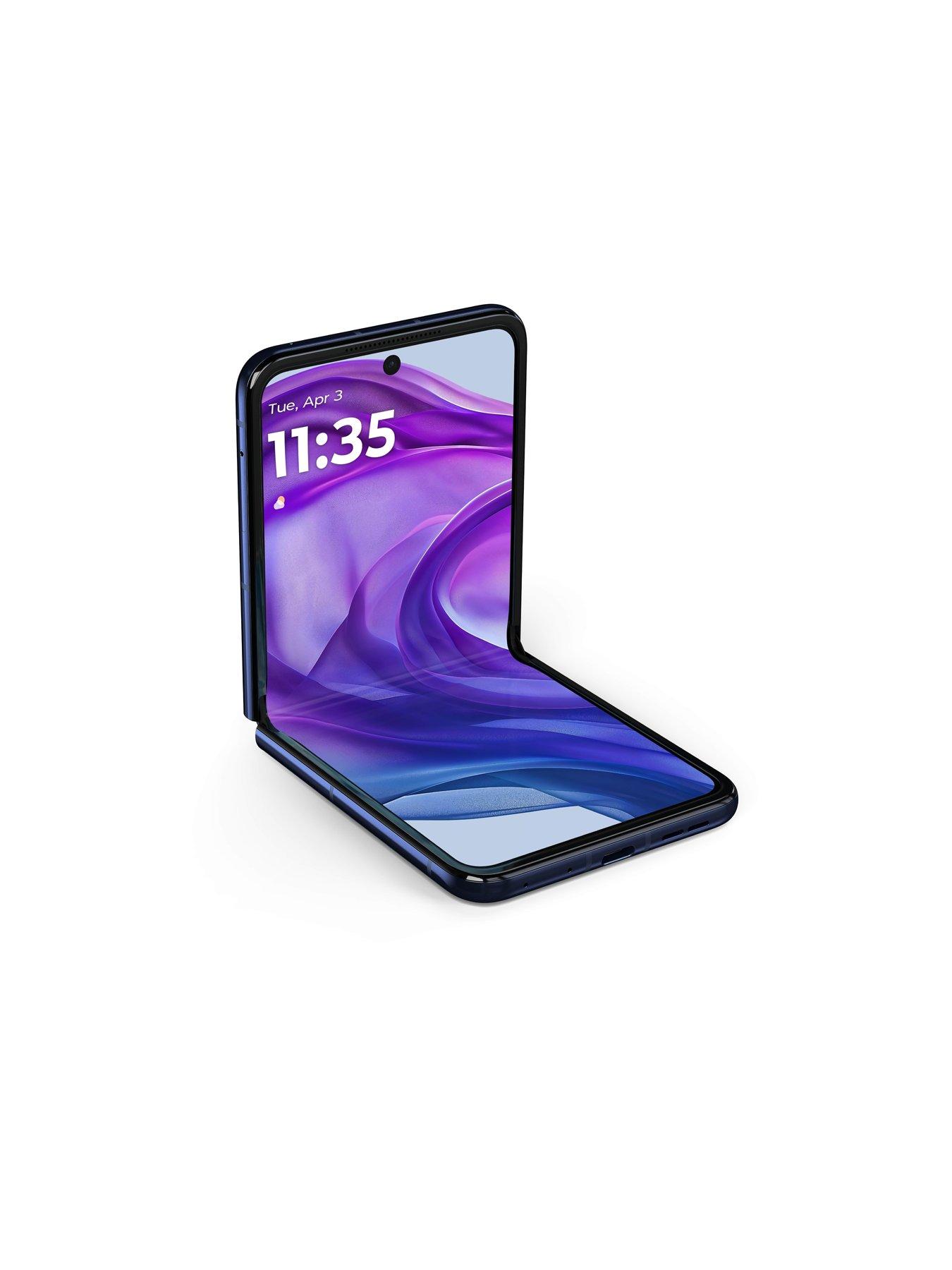 Image 7 of 7 of Motorola Moto&nbsp;Razr50 Ultra -&nbsp;Midnight Blue